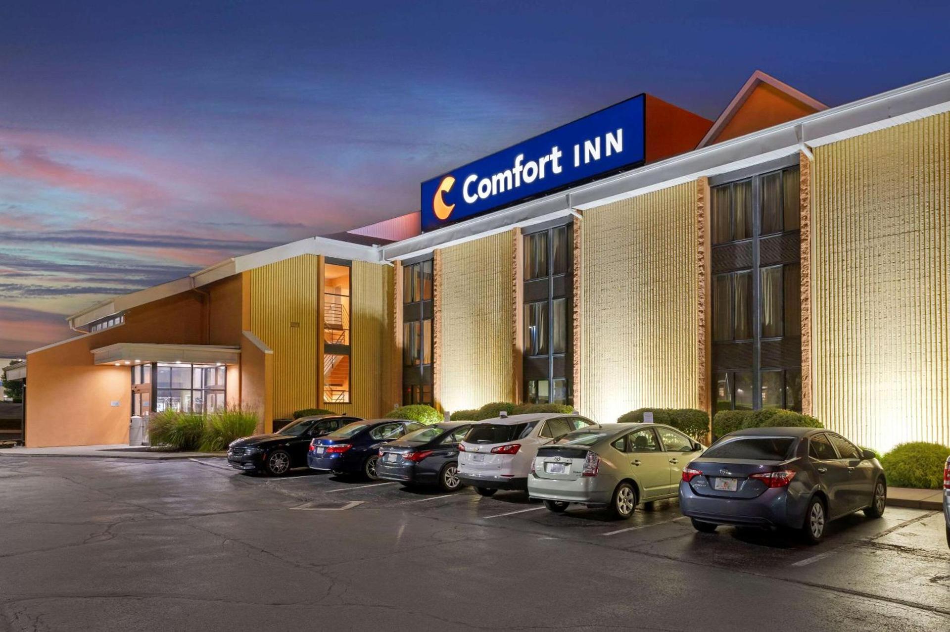 Comfort Inn Cincinnati Northeast photo 7