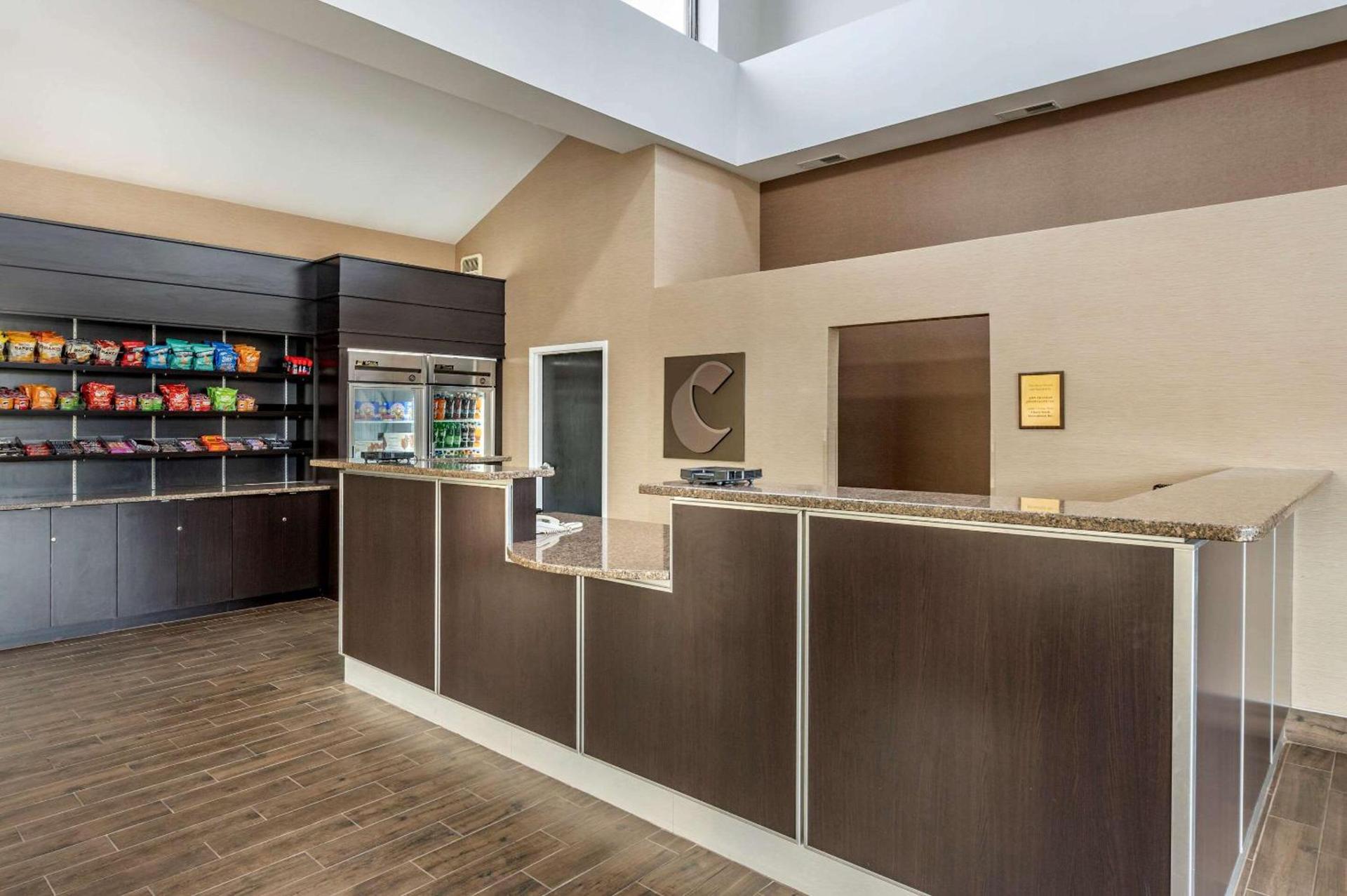 Comfort Inn Cincinnati Northeast photo 9