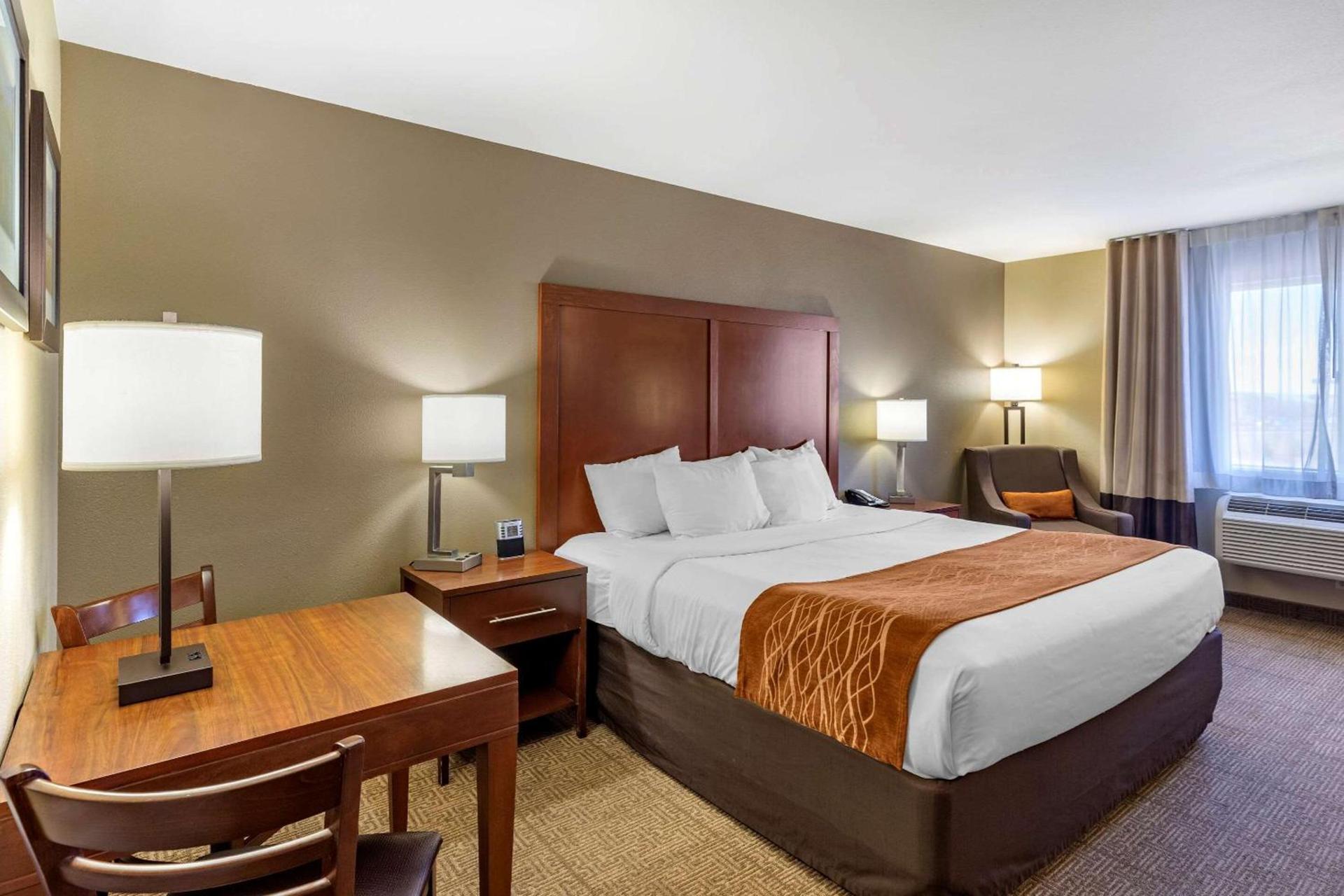 Comfort Inn Evansville-Casper photo 13