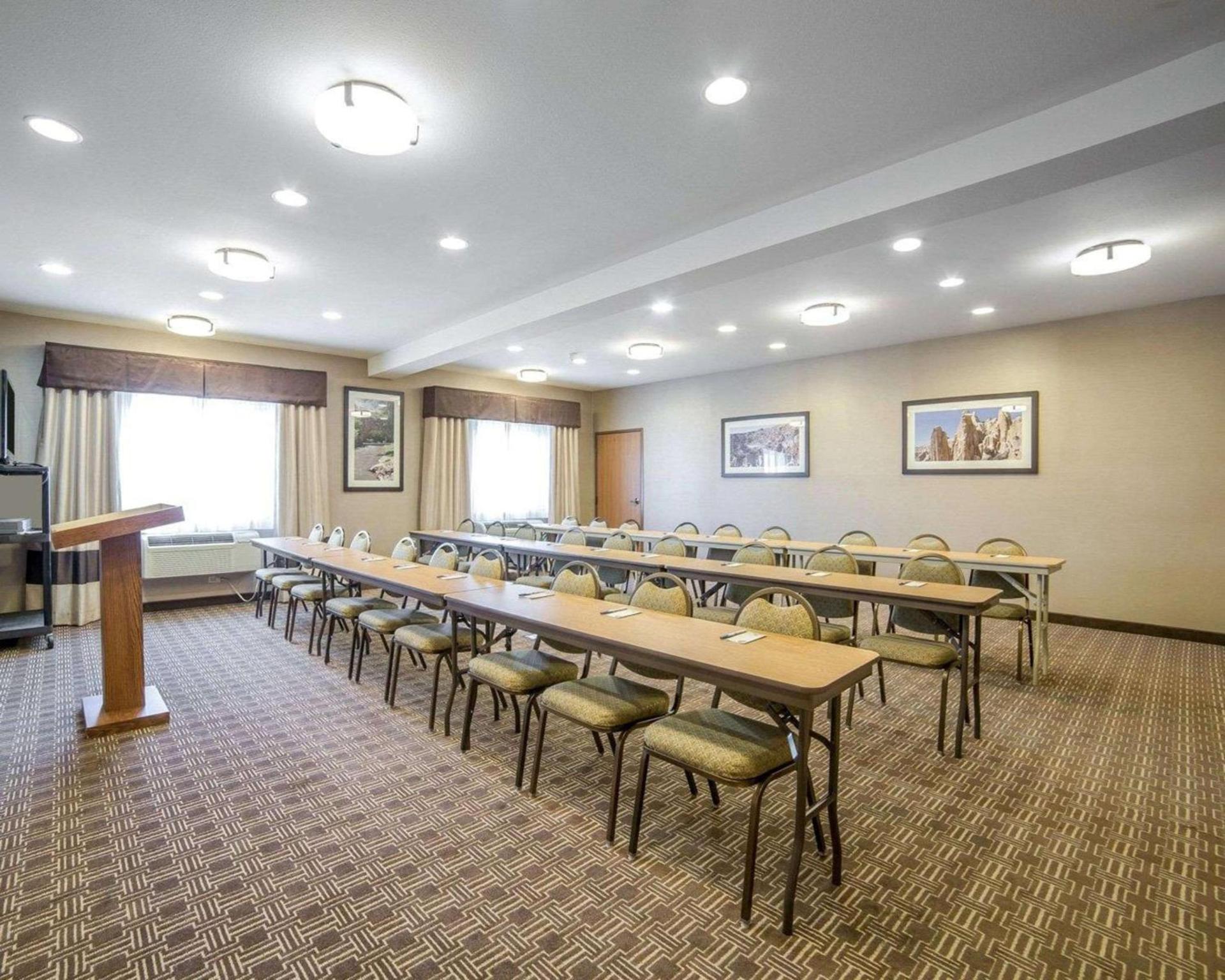 Comfort Inn Evansville-Casper photo 33