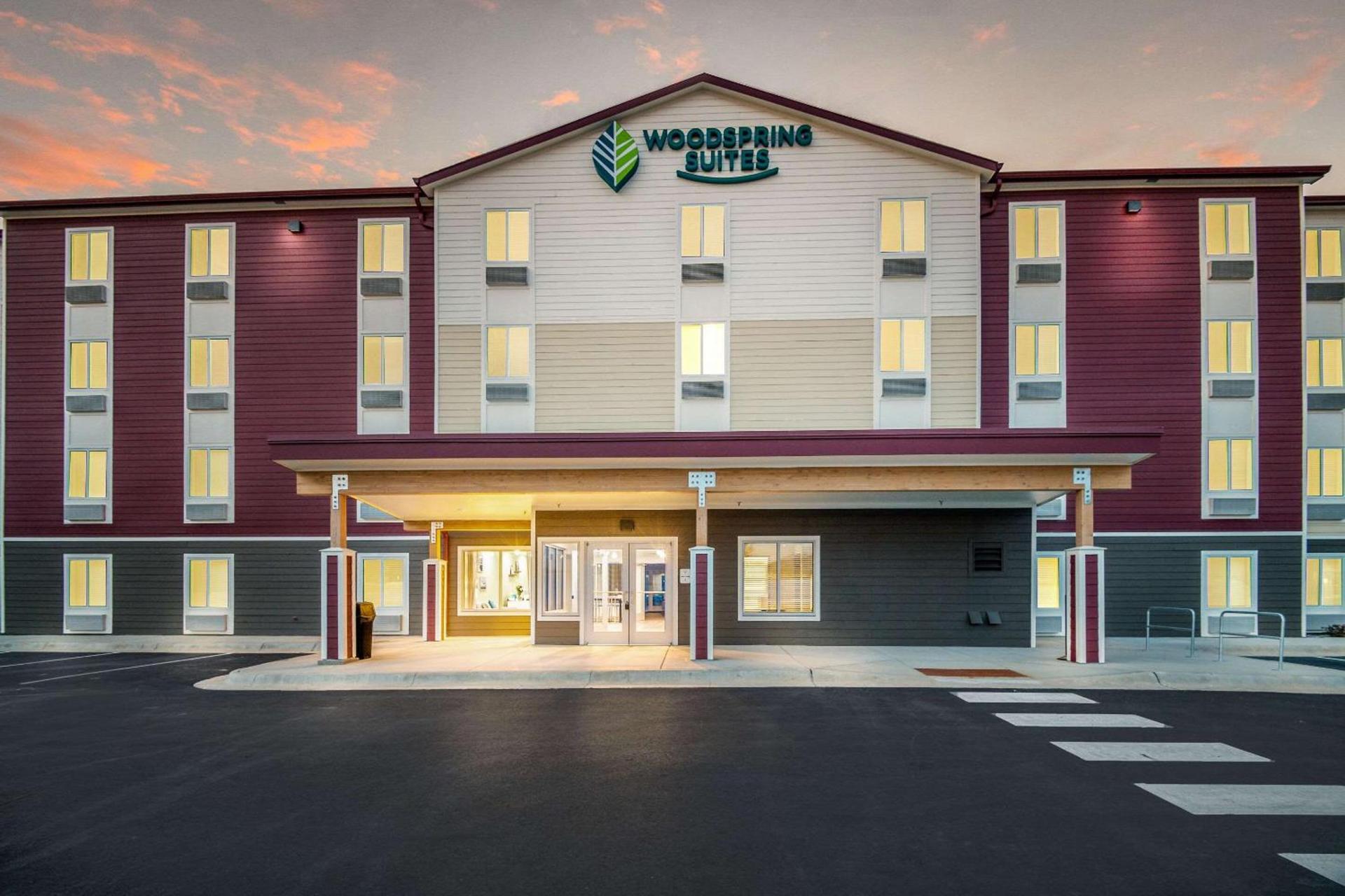 WoodSpring Suites Missoula photo 4