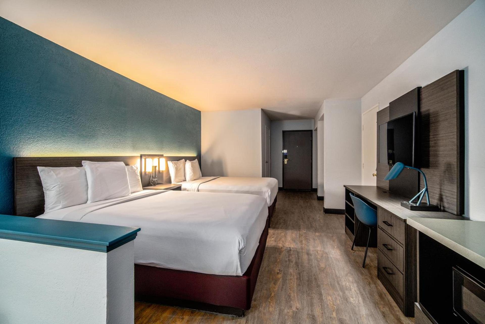 Studio 6 Suites Lawndale, CA South Bay photo 57