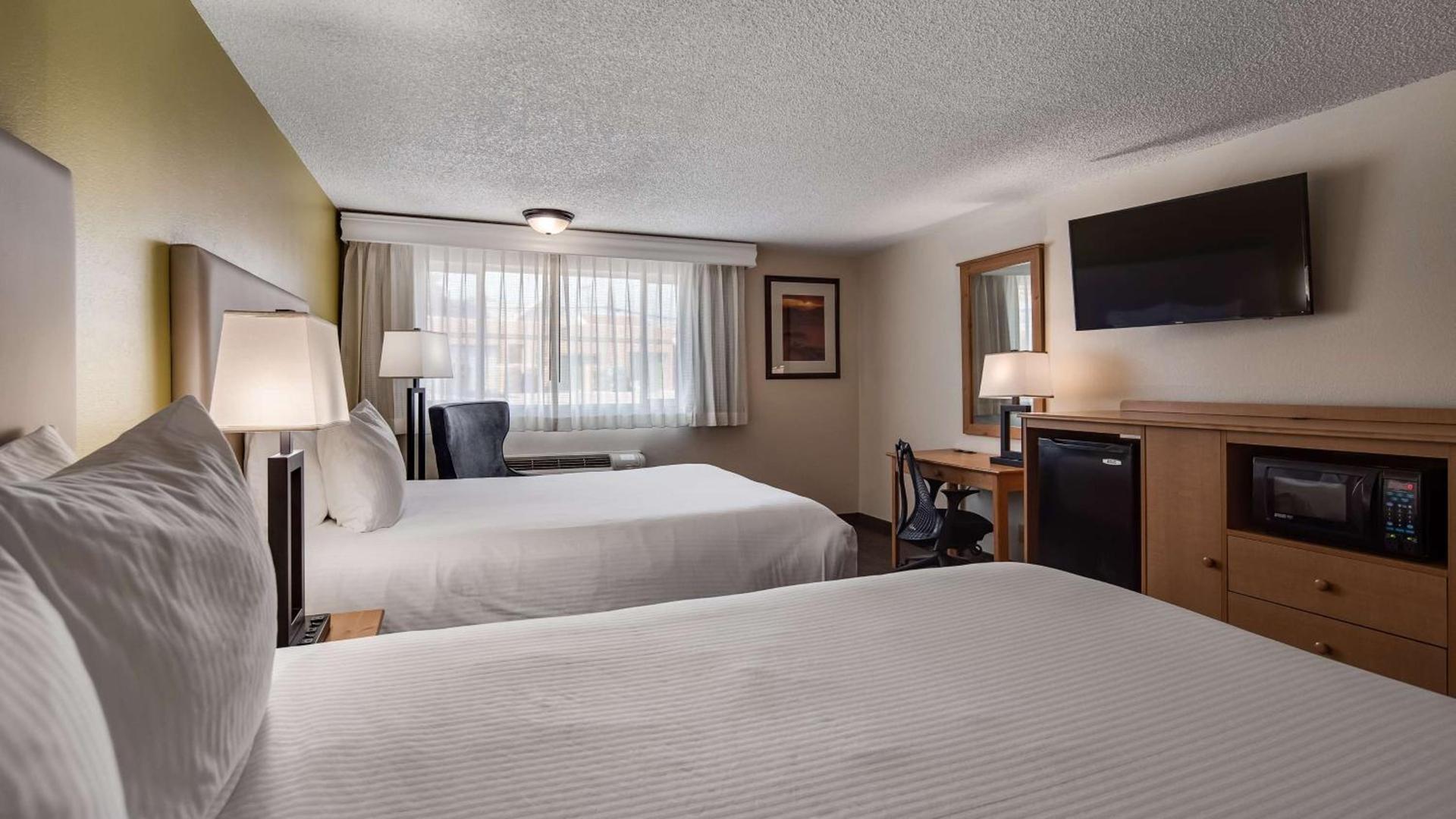 Best Western Hi-Desert Inn photo 17