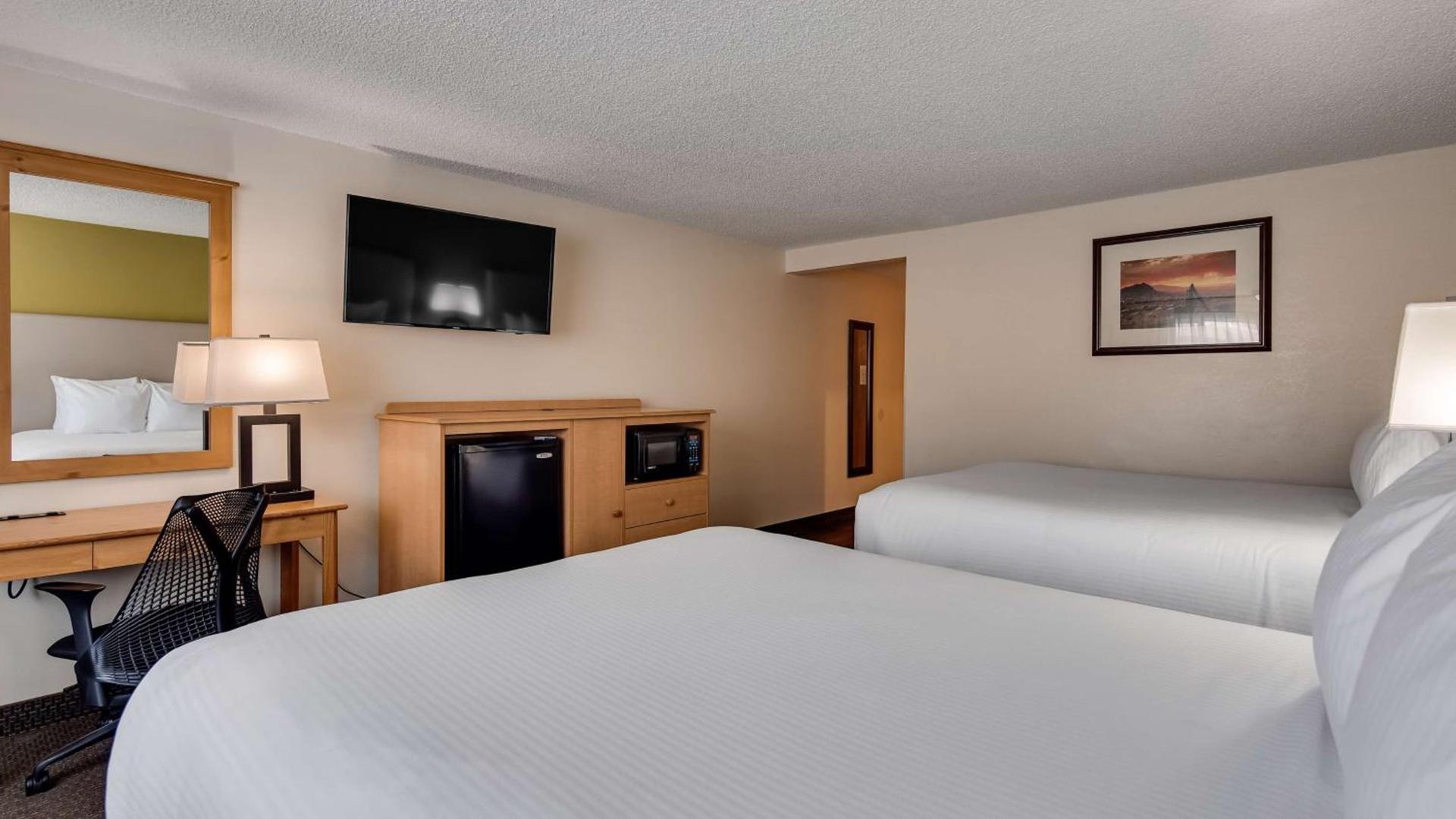 Best Western Hi-Desert Inn photo 18