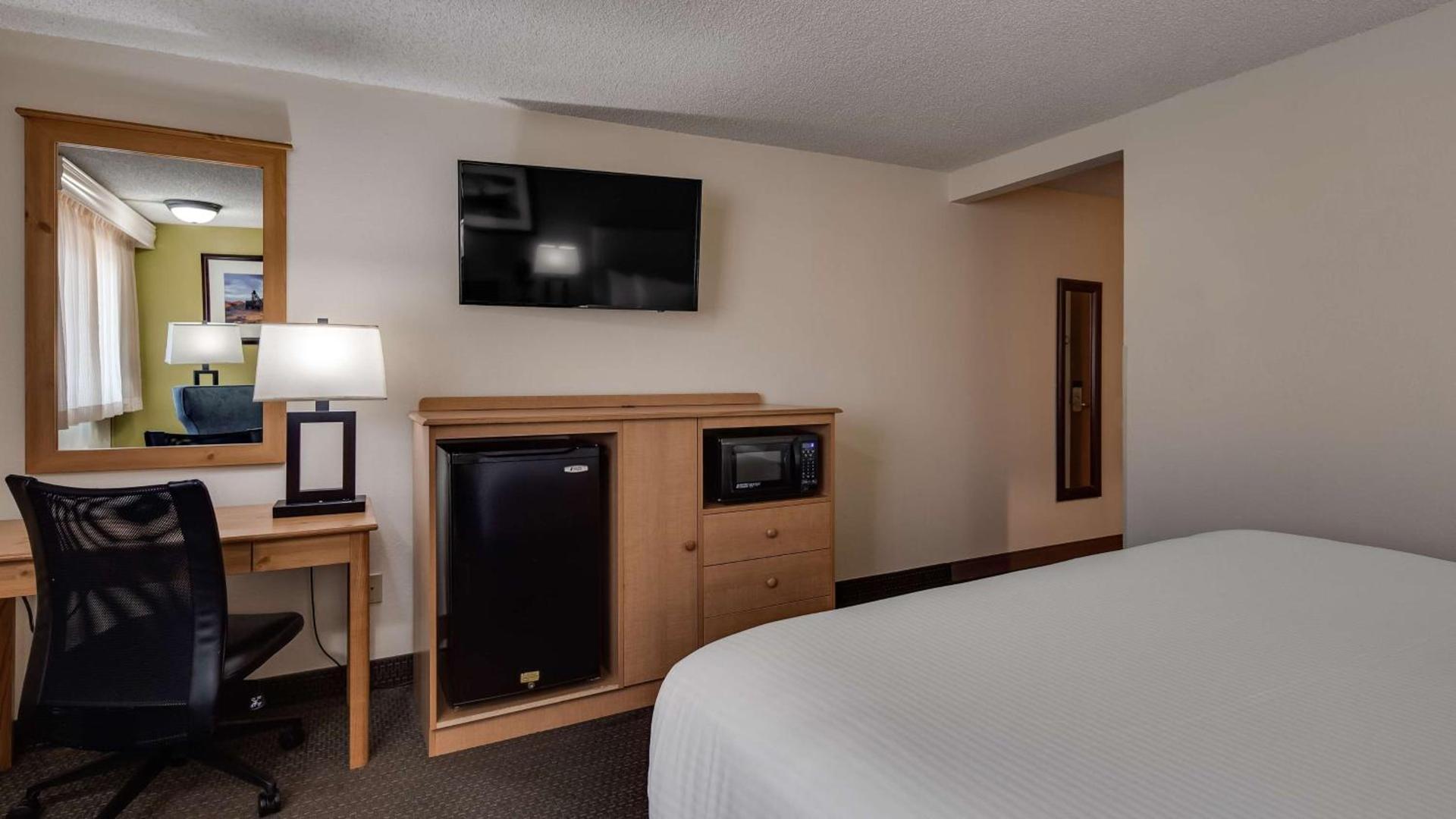 Best Western Hi-Desert Inn photo 13