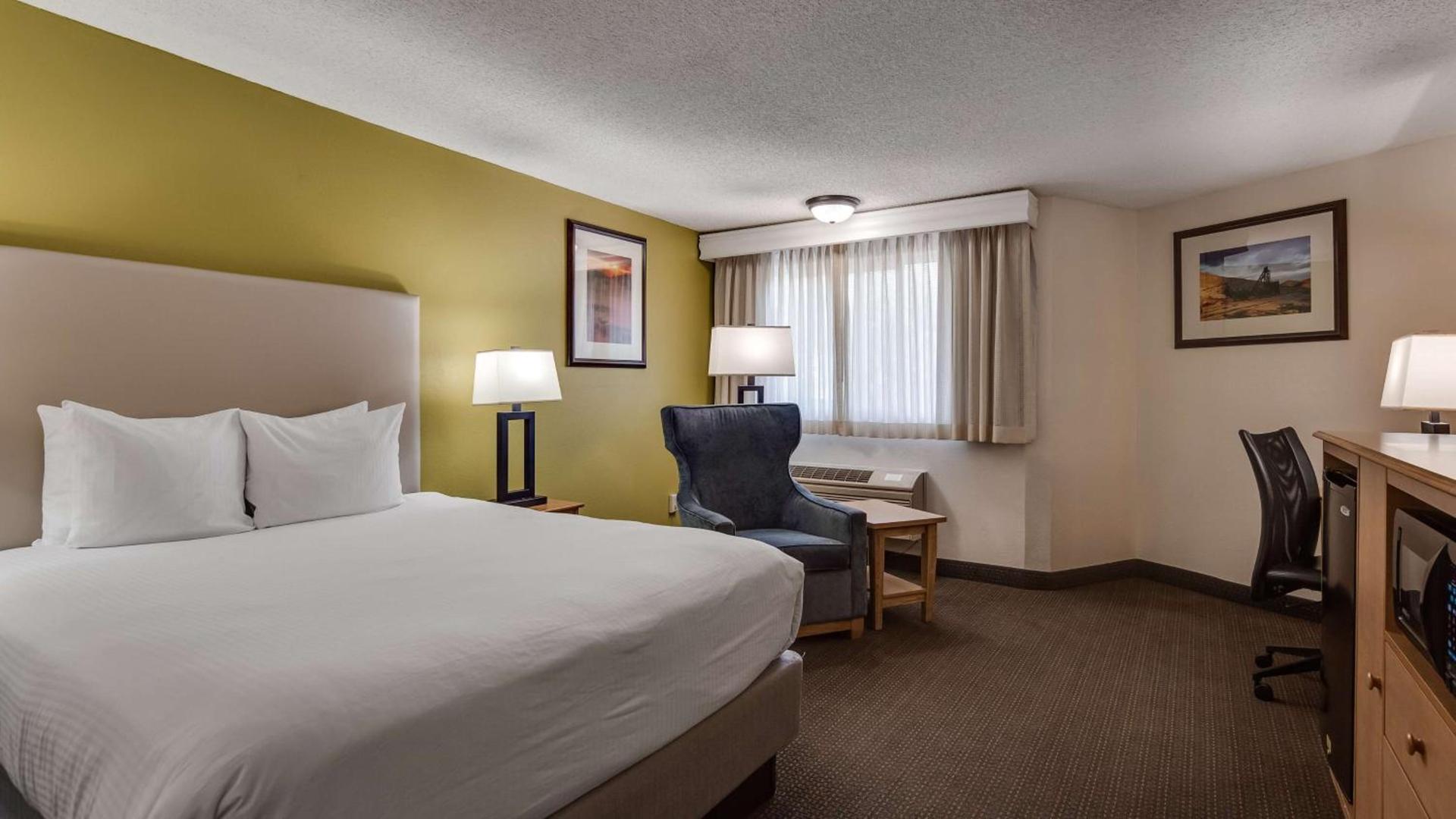 Best Western Hi-Desert Inn photo 14