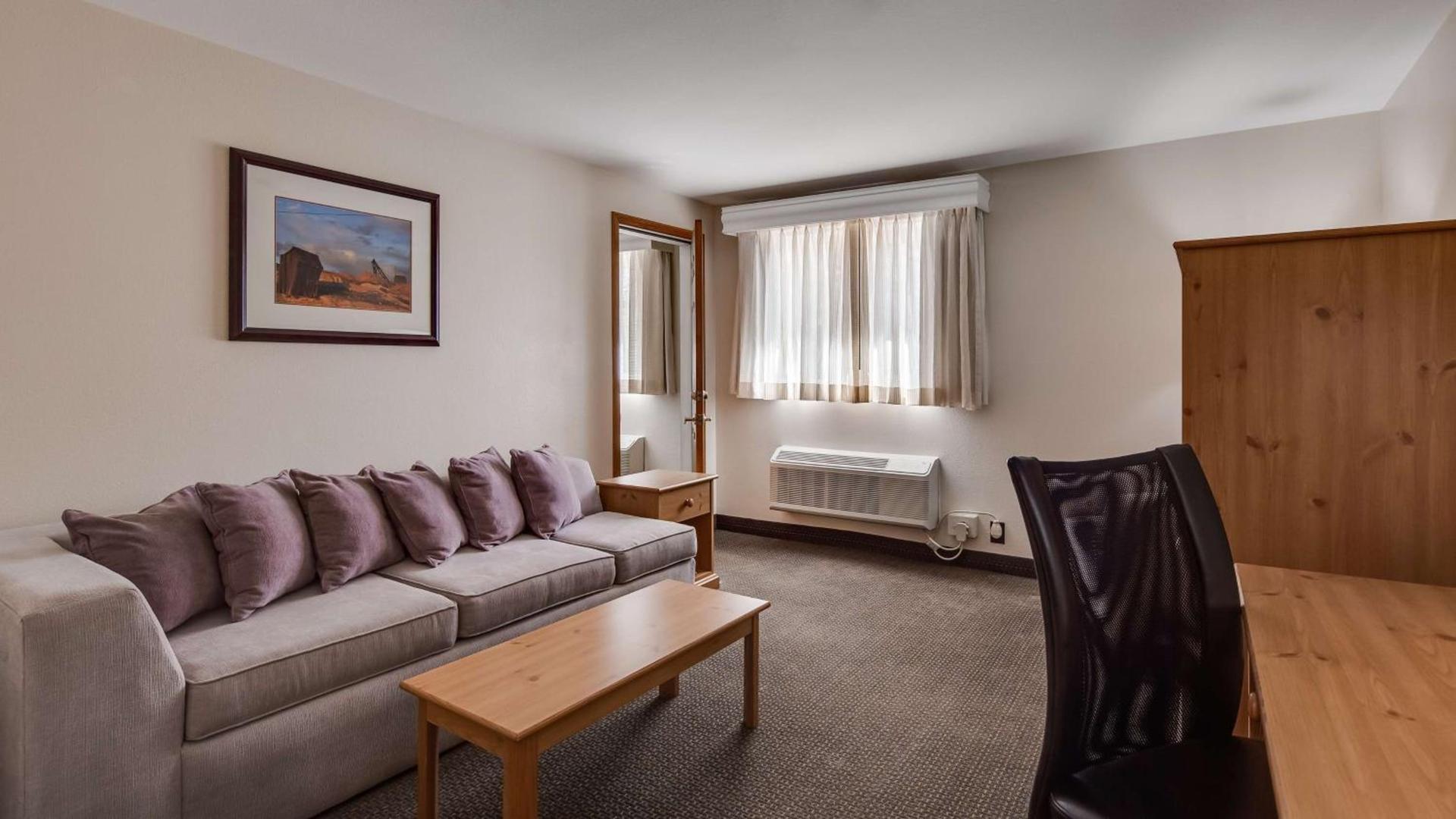 Best Western Hi-Desert Inn photo 26