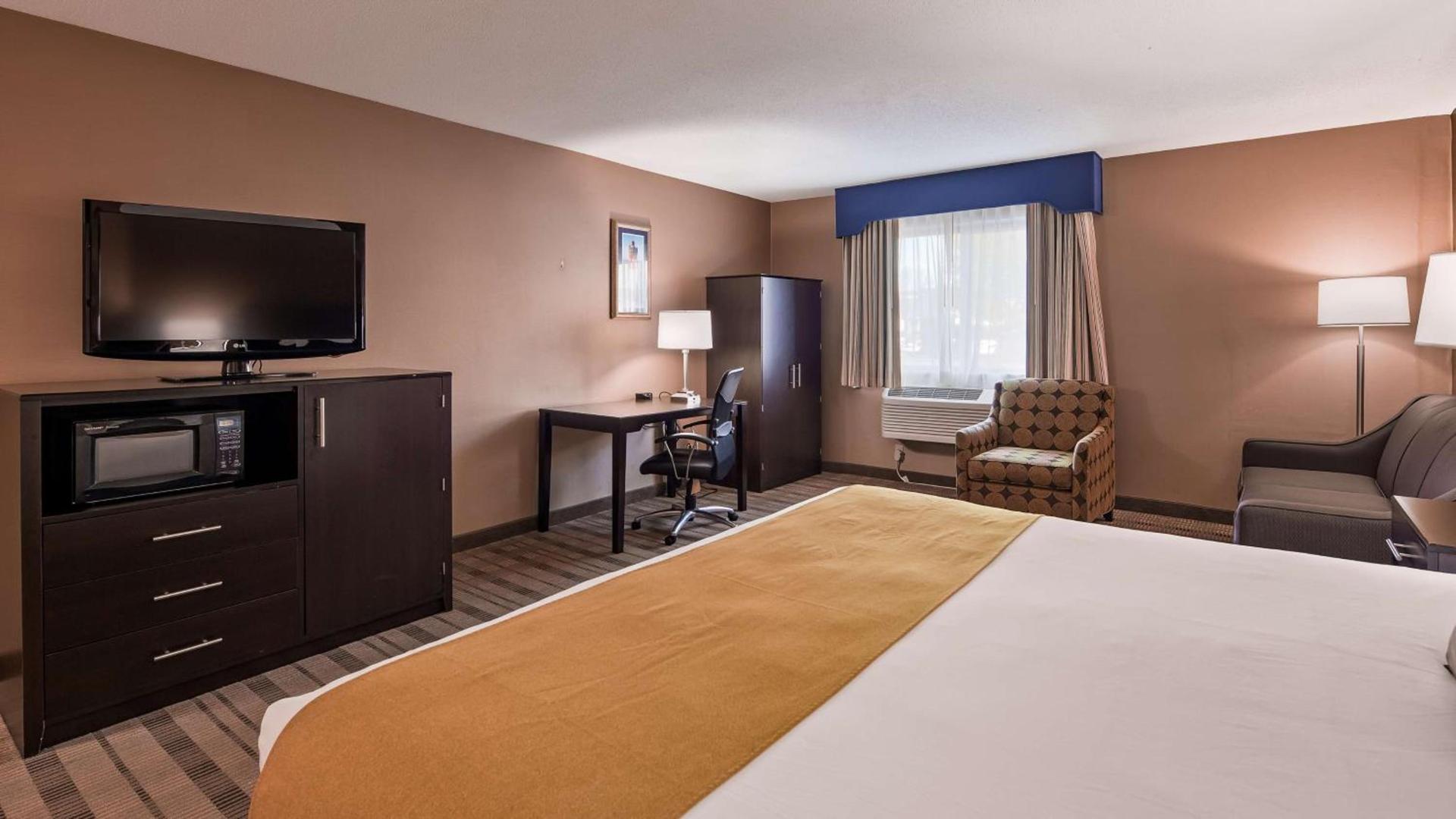 Best Western Providence Warwick Airport Inn photo 10