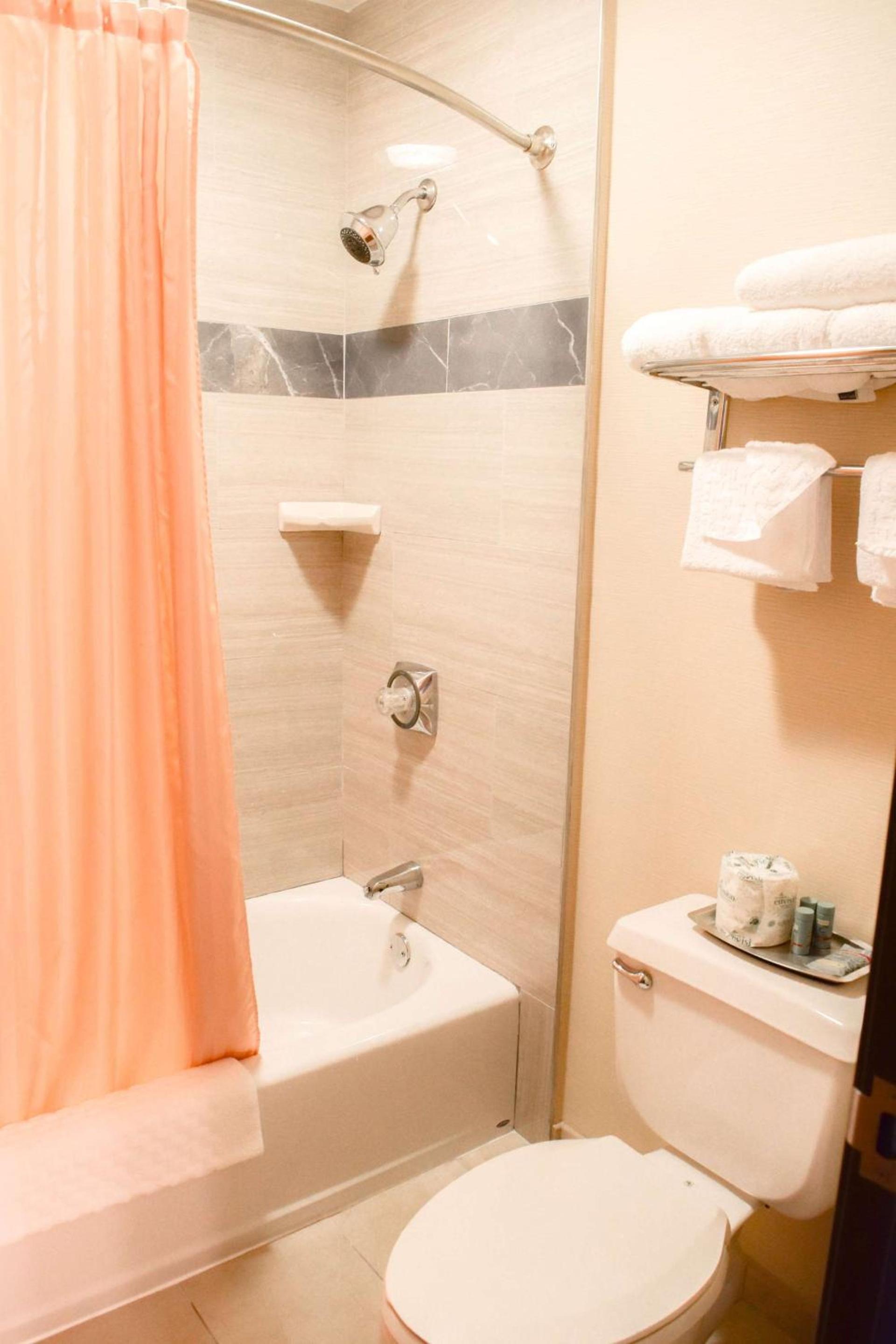 Best Western Providence Warwick Airport Inn photo 39