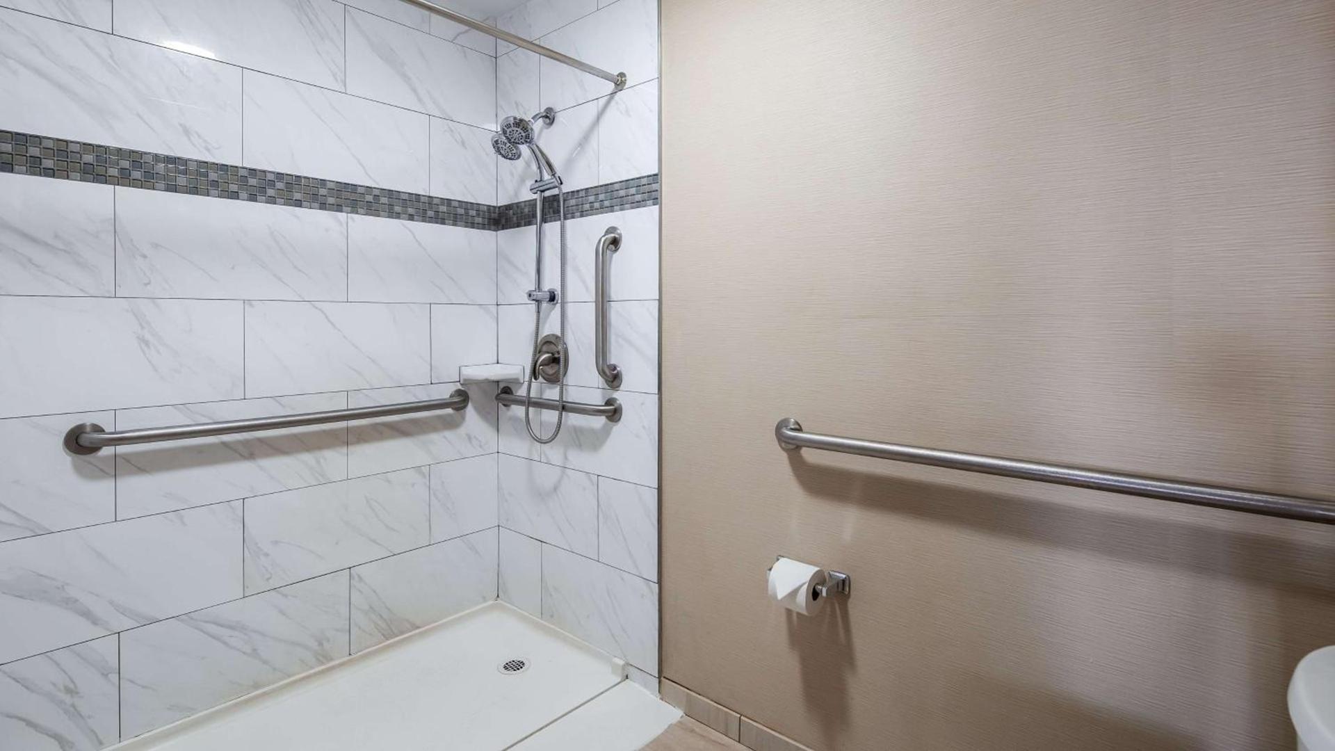 Best Western Providence Warwick Airport Inn photo 36