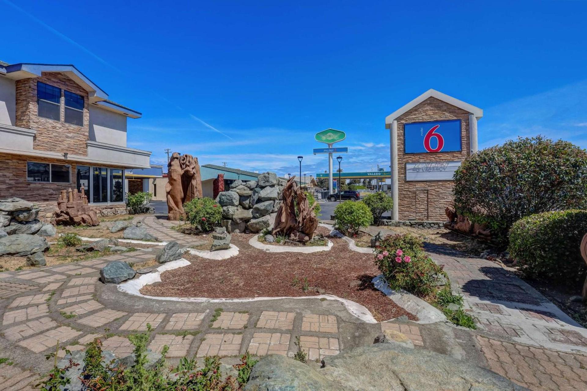 Motel 6-Ukiah, CA - North photo 2