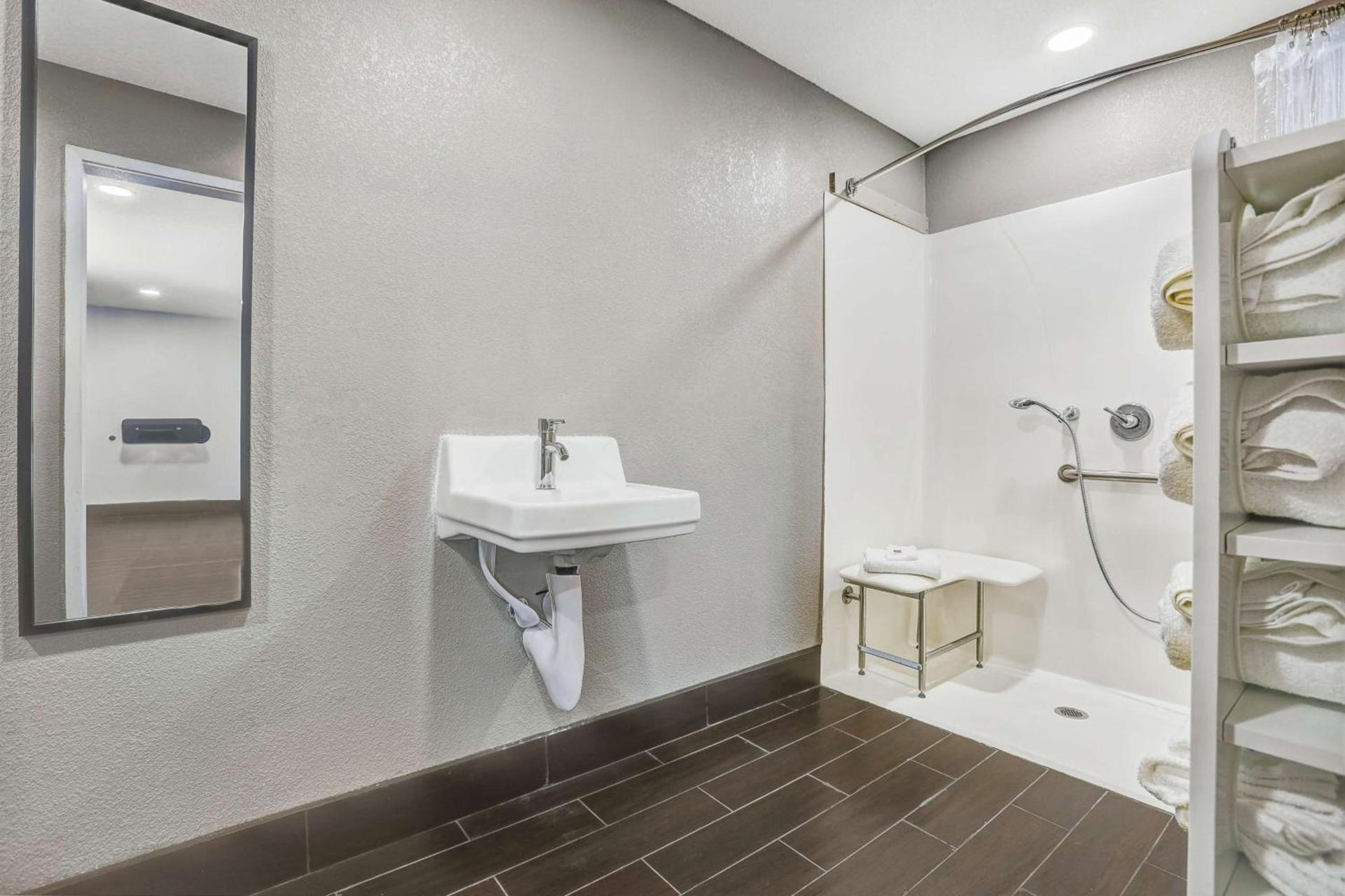 Motel 6-Ukiah, CA - North photo 19