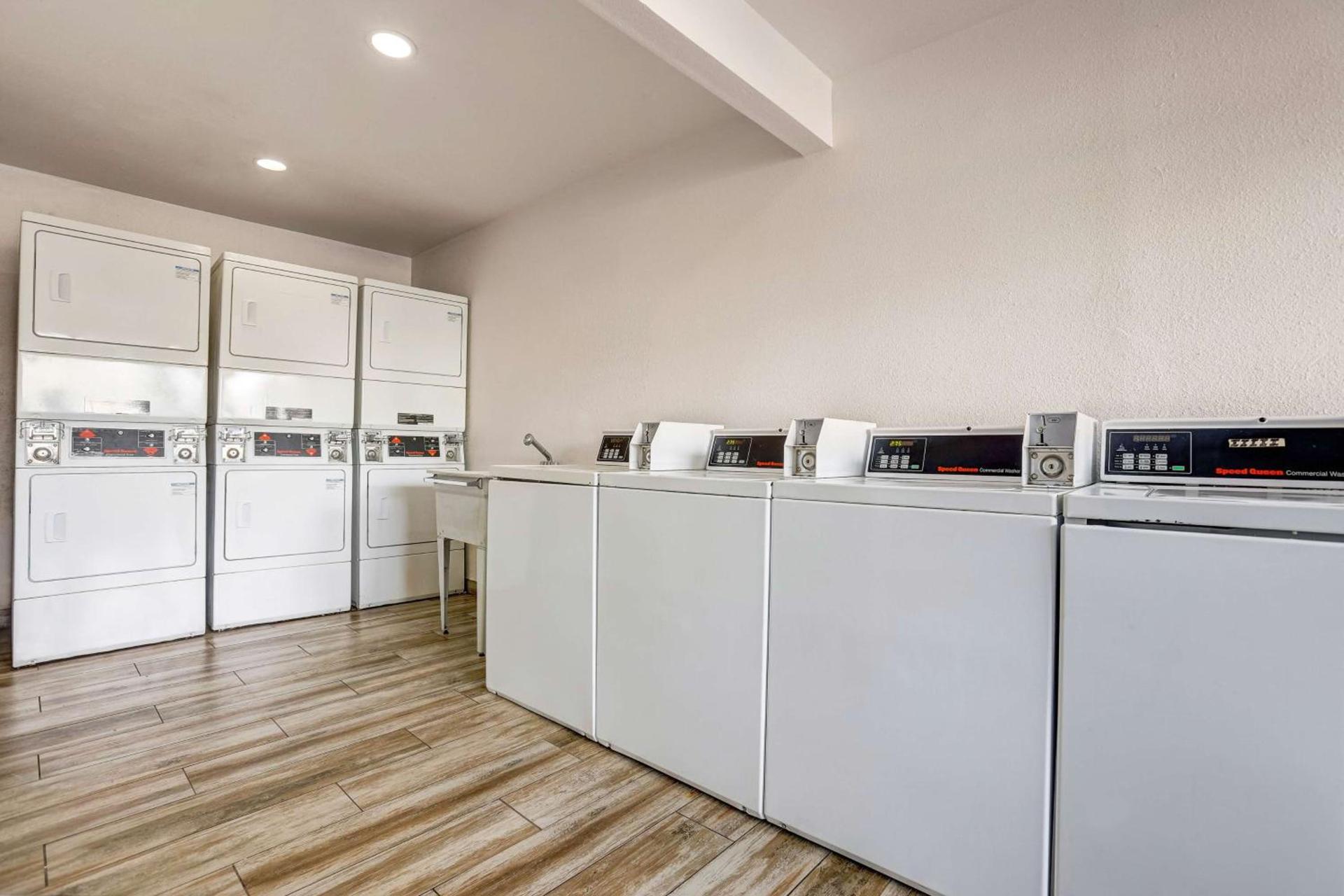Motel 6-Ukiah, CA - North photo 21