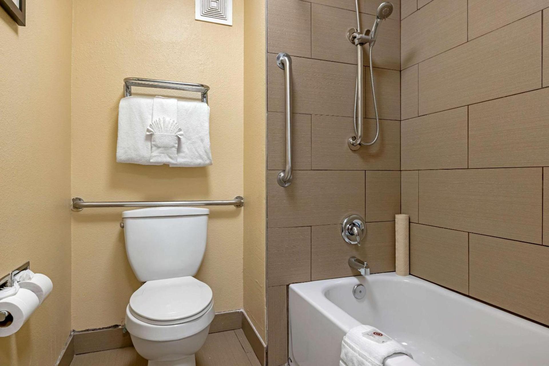 Comfort Inn Gaslamp Convention Center photo 9