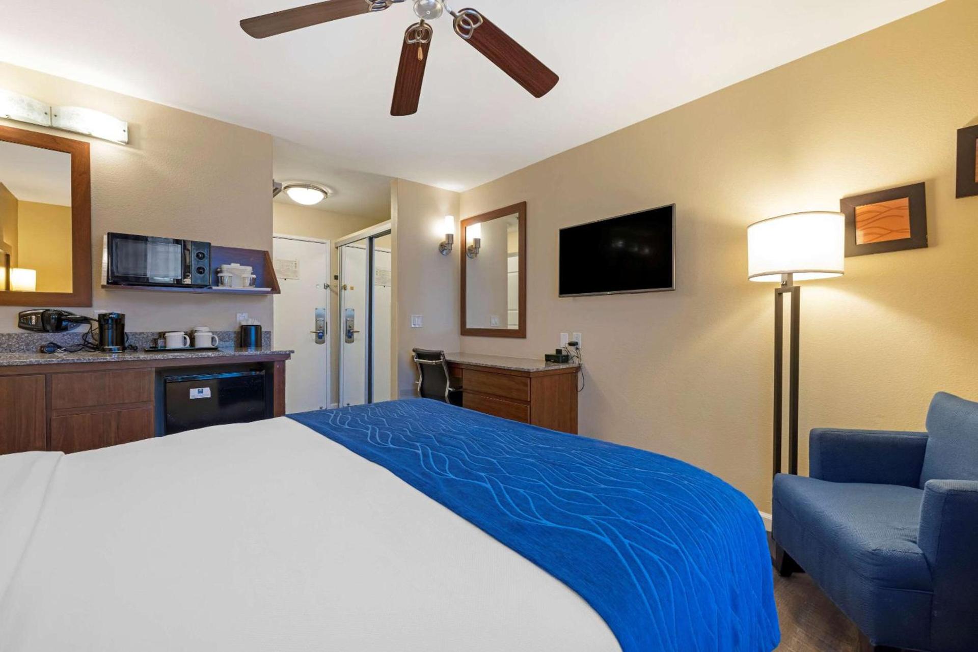 Comfort Inn Gaslamp Convention Center photo 18