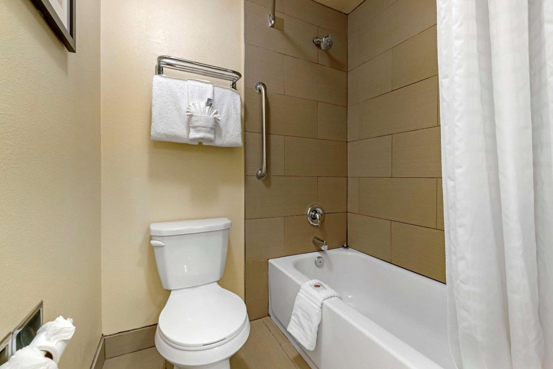 Comfort Inn Gaslamp Convention Center photo 19