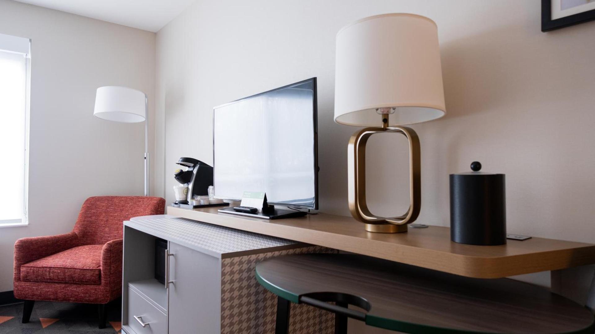 Holiday Inn & Suites Philadelphia W - Drexel Hill by IHG photo 18