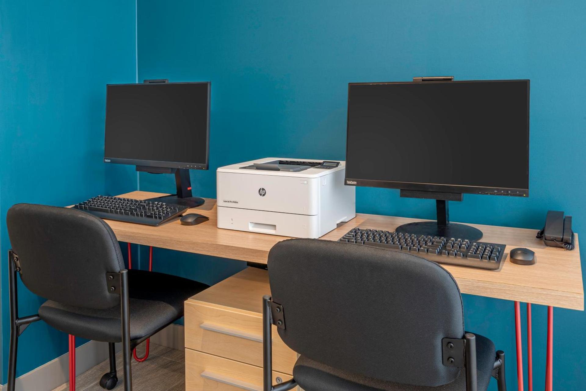avid hotels Milwaukee West - Waukesha by IHG photo 7