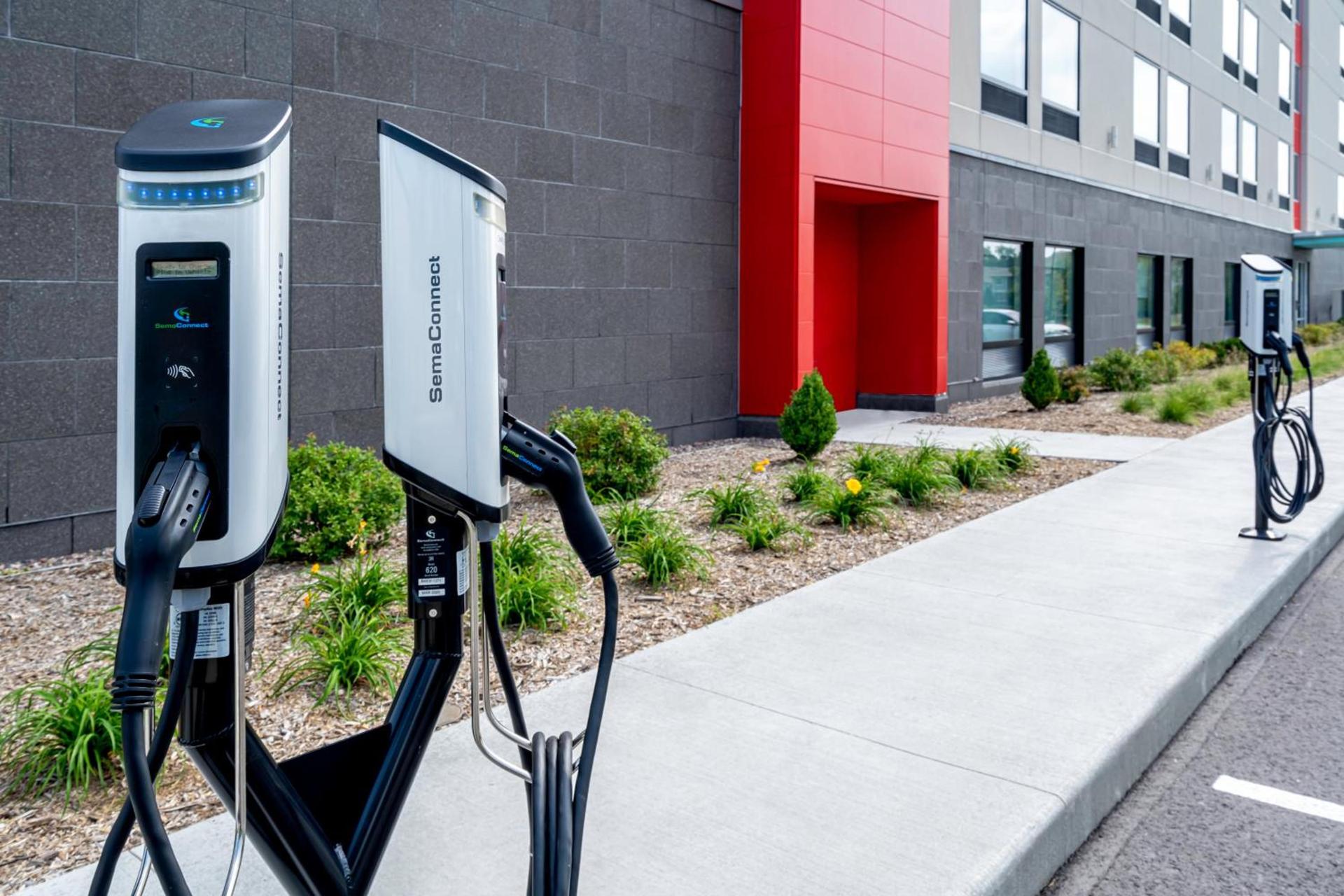 avid hotels Milwaukee West - Waukesha by IHG photo 15