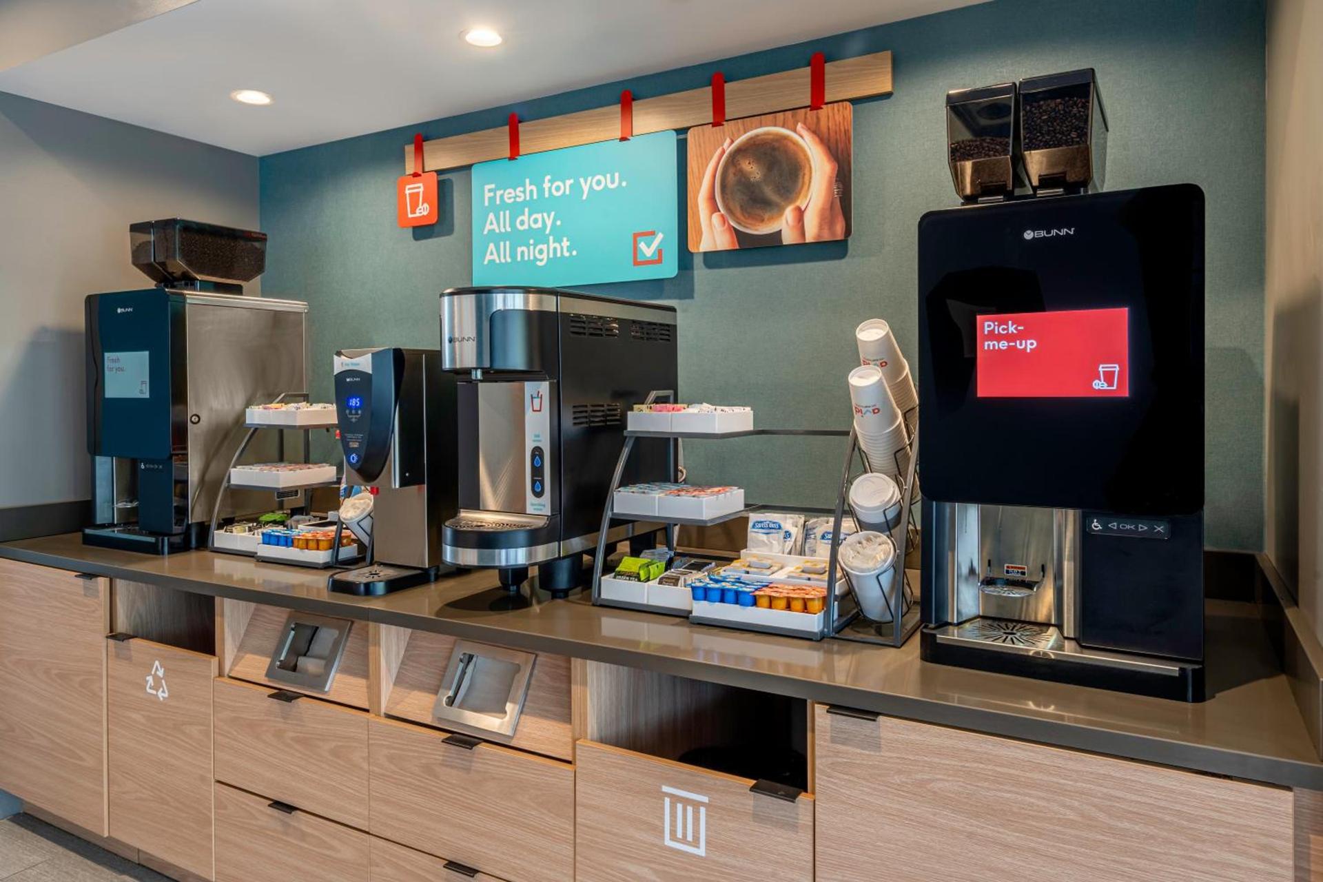 avid hotels Milwaukee West - Waukesha by IHG photo 5