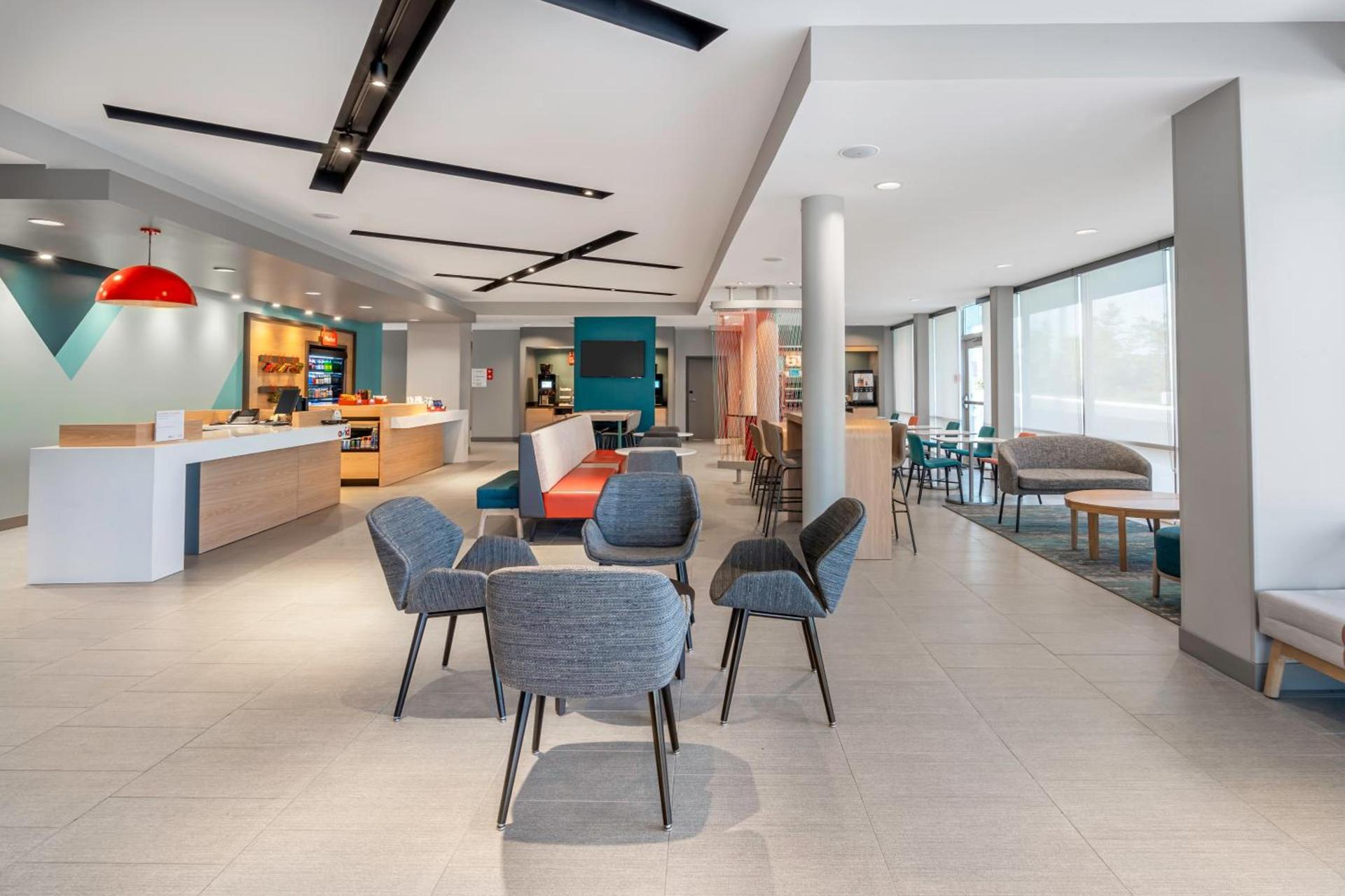 avid hotels Milwaukee West - Waukesha by IHG photo 10
