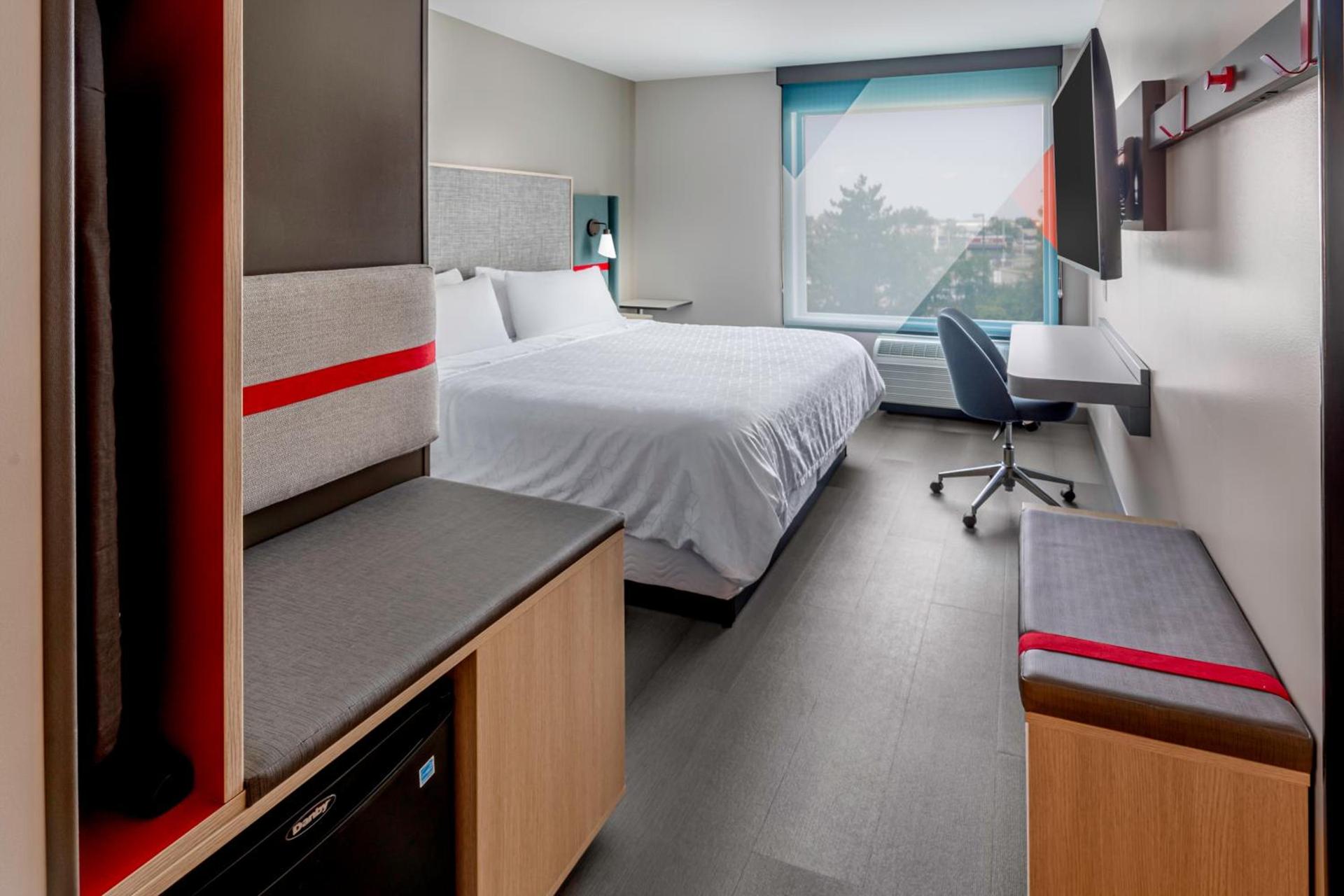 avid hotels Milwaukee West - Waukesha by IHG photo 21