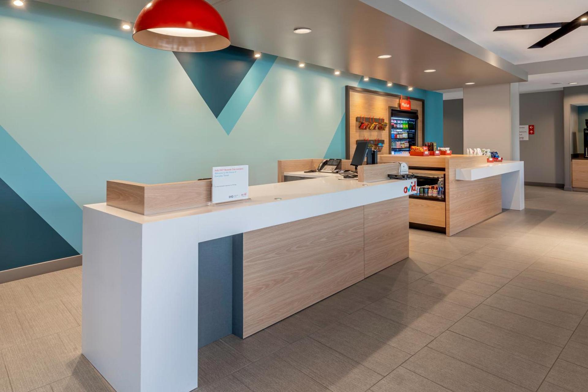 avid hotels Milwaukee West - Waukesha by IHG photo 2
