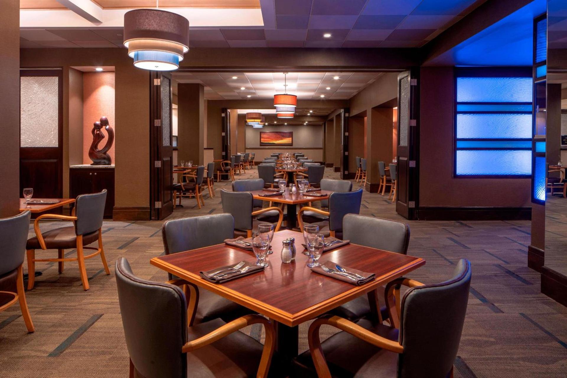 Sheraton Houston Brookhollow Hotel photo 20
