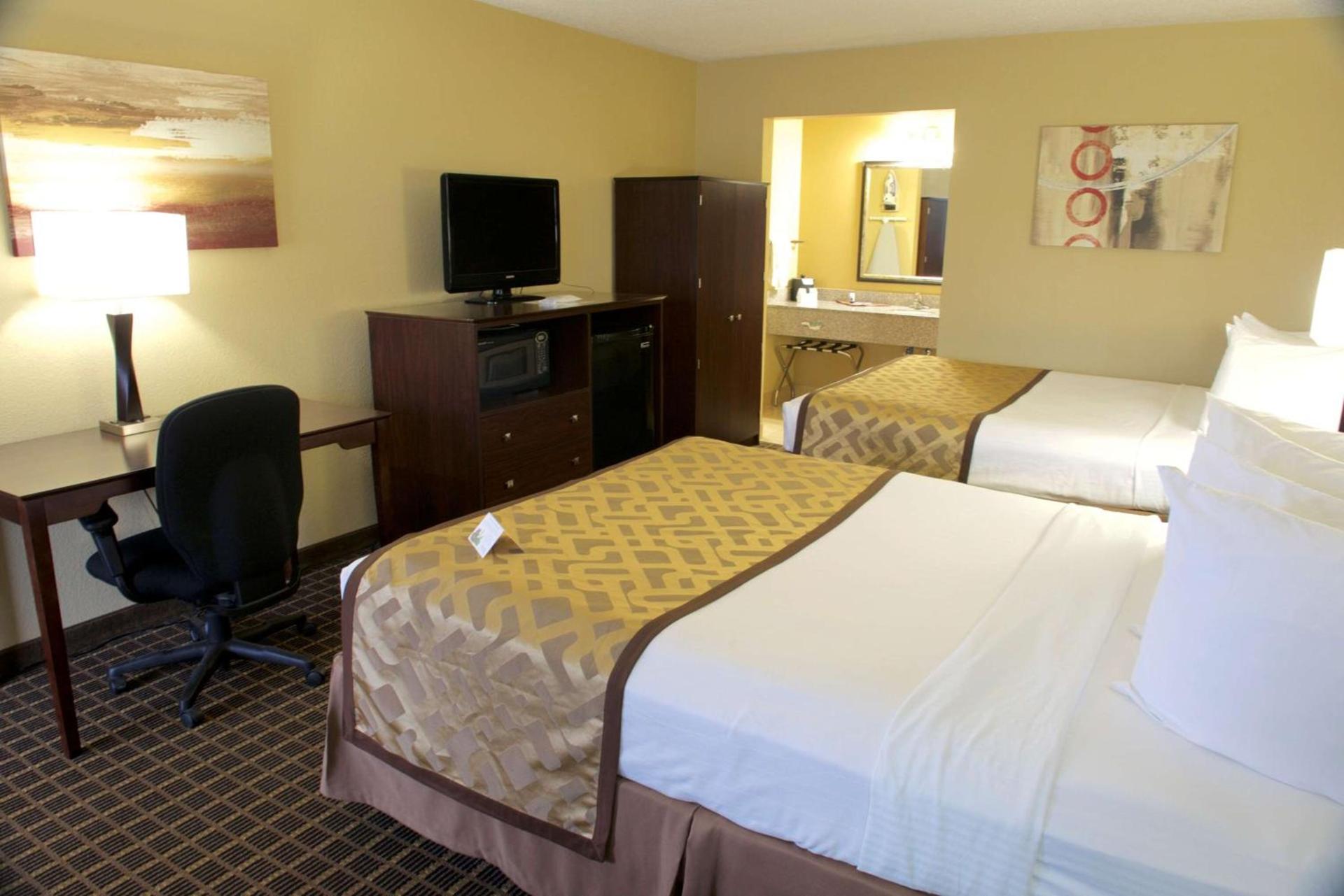 Best Western Green Tree Inn photo 11