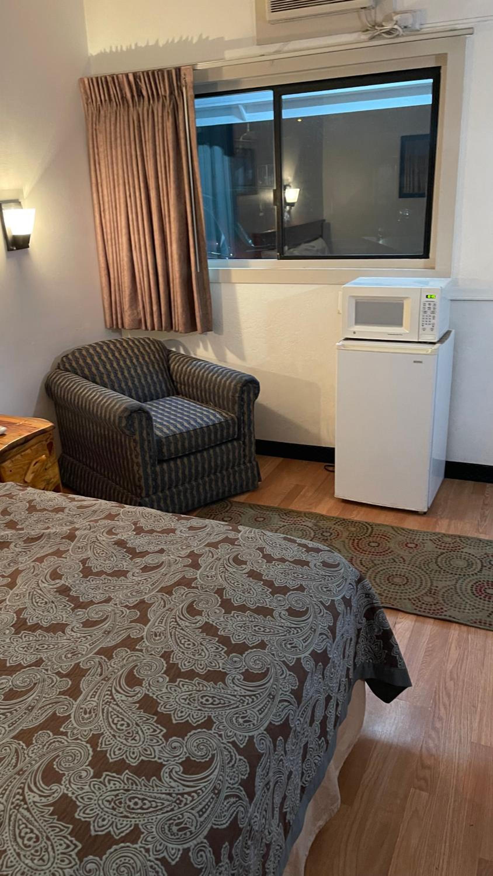 Highlander Motel photo 20