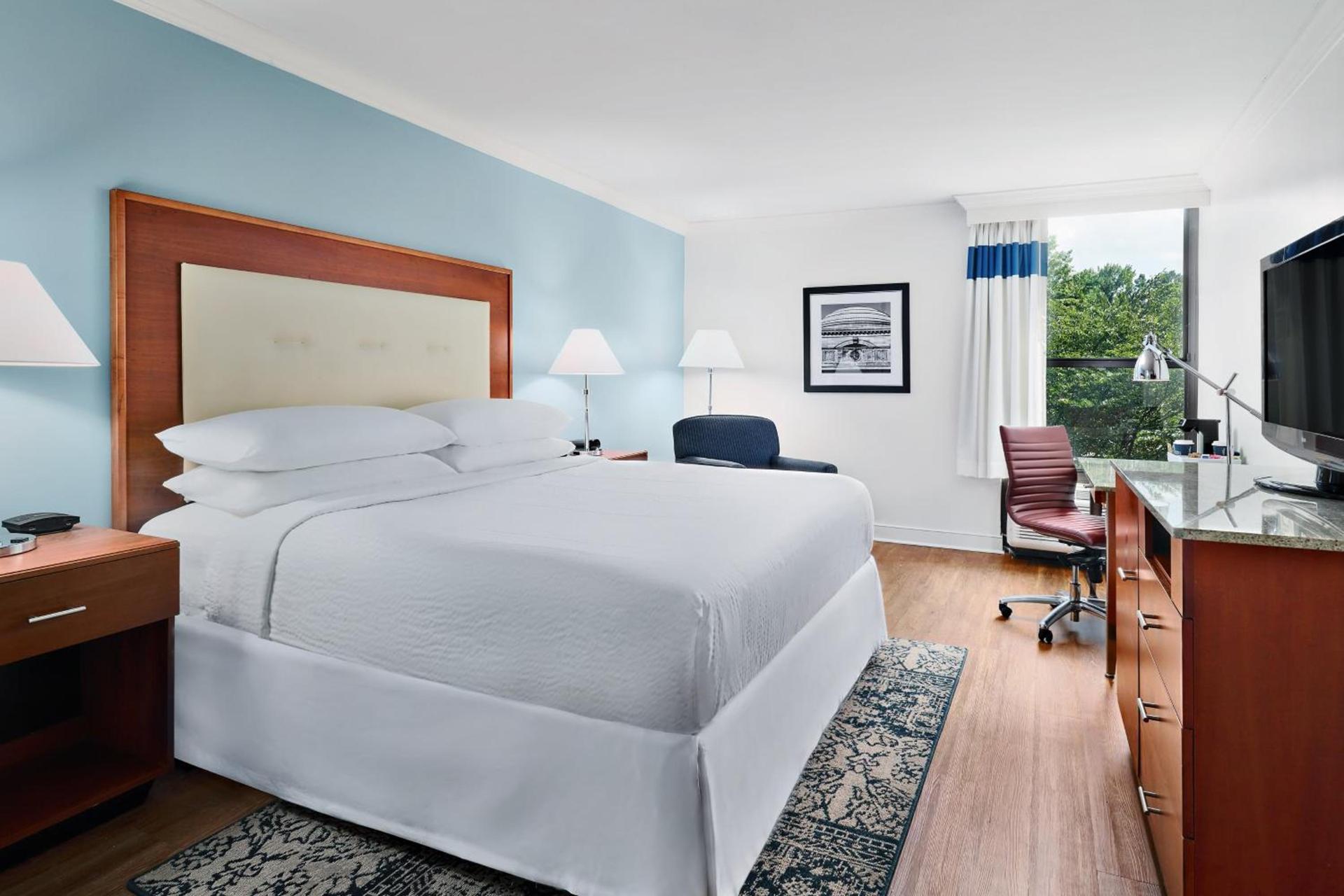 Four Points by Sheraton Richmond Airport photo 3