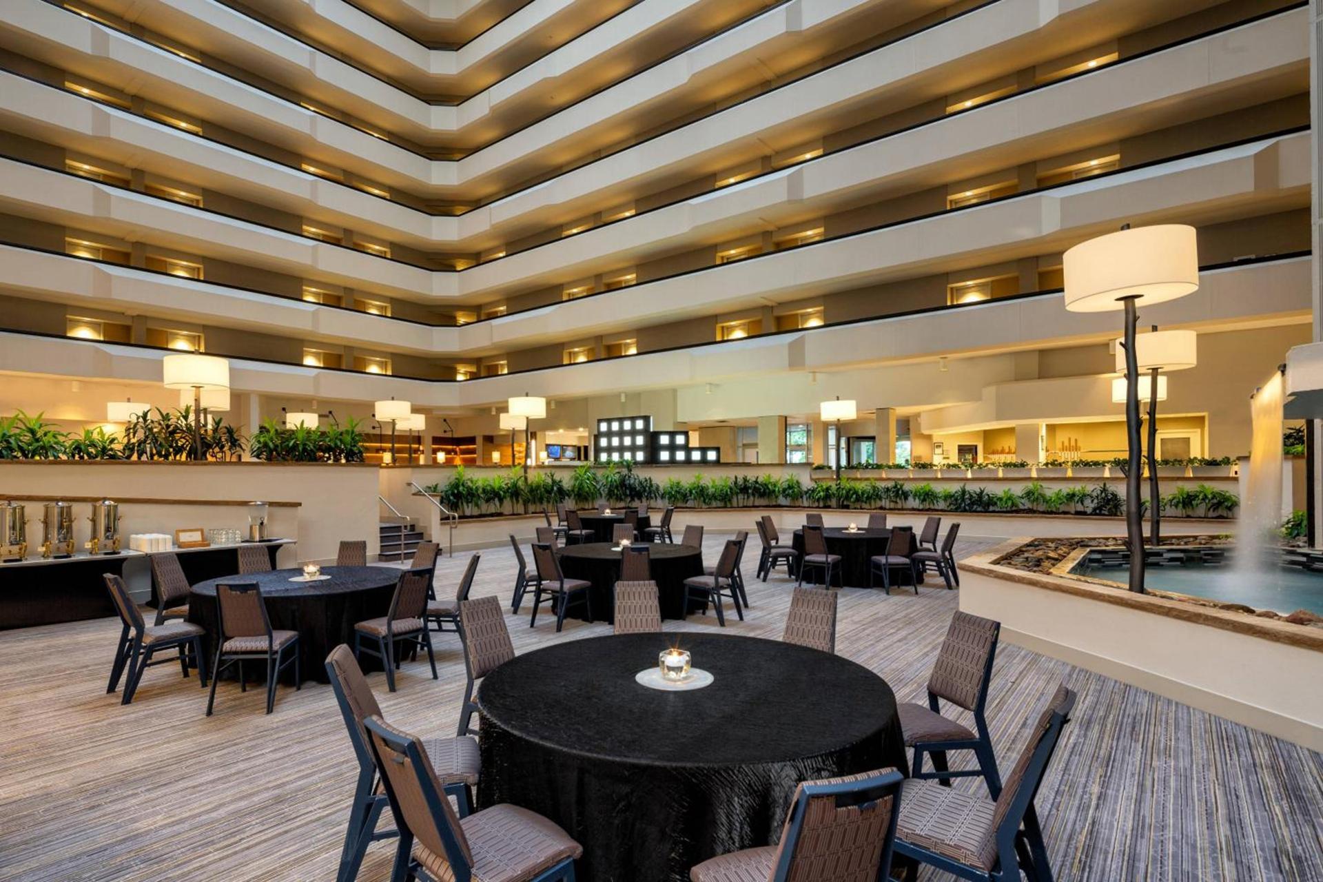 Sheraton West Des Moines photo 3