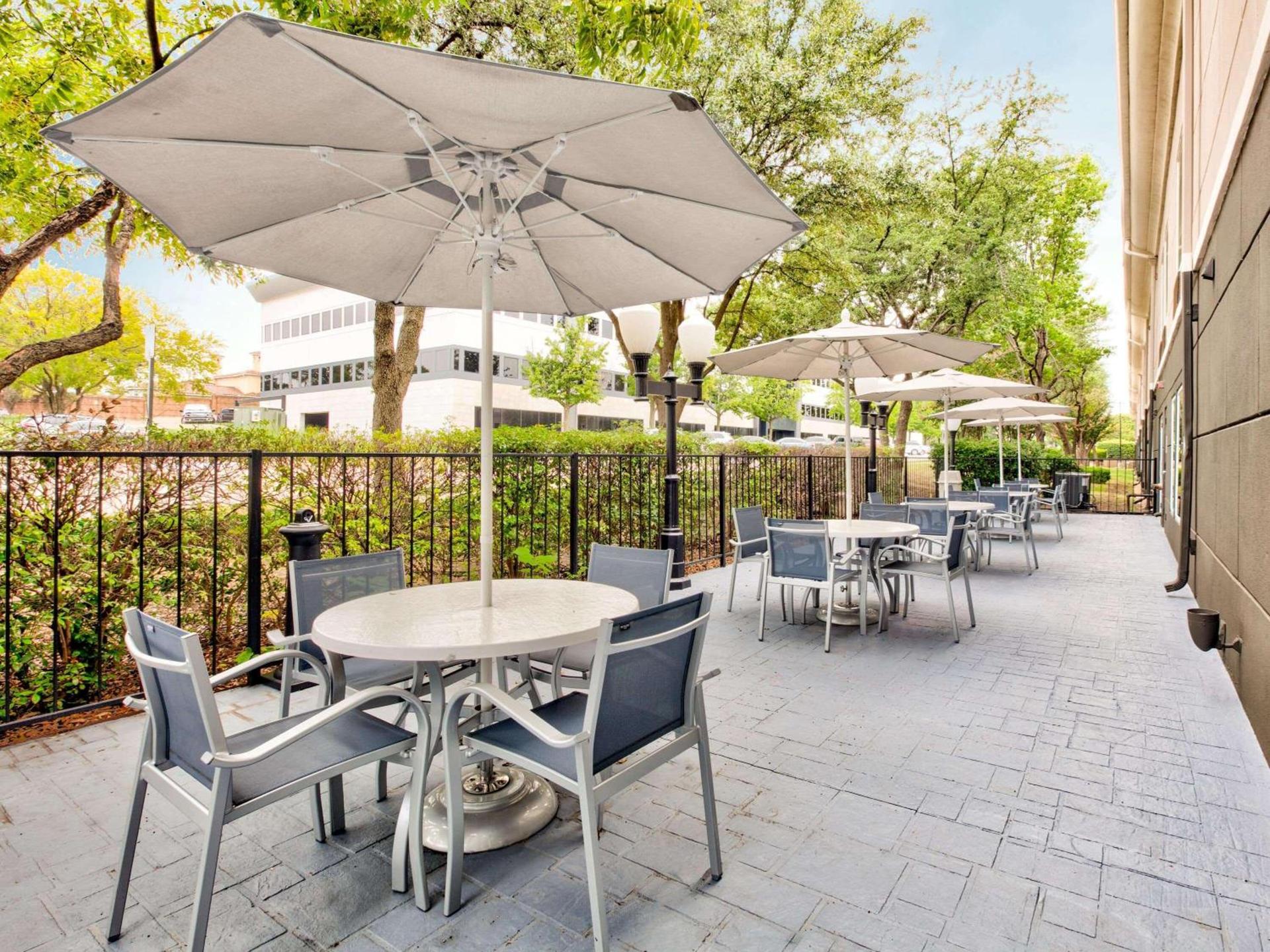 La Quinta by Wyndham Dallas - Las Colinas photo 15