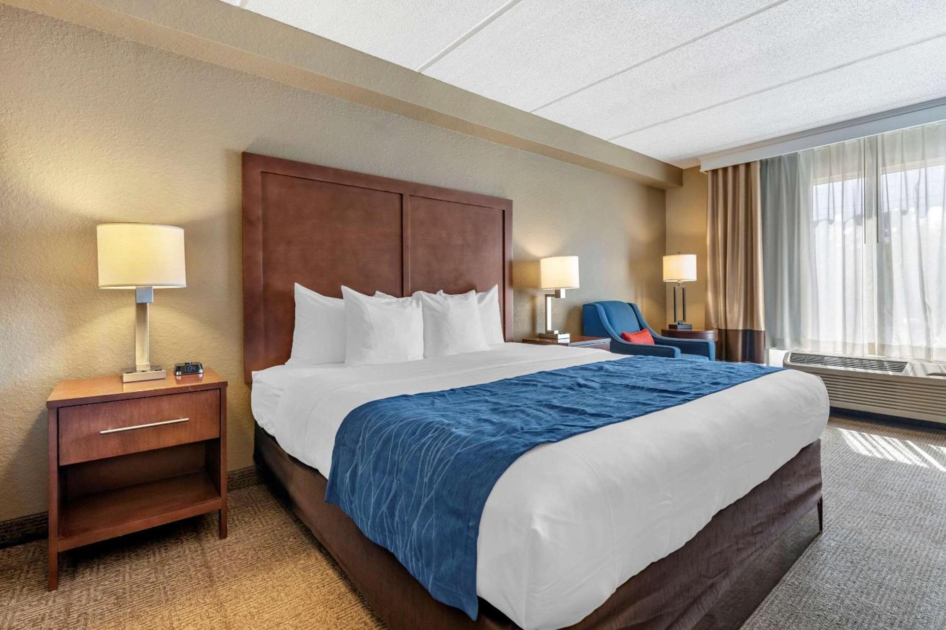 Comfort Inn & Suites Orlando North photo 18