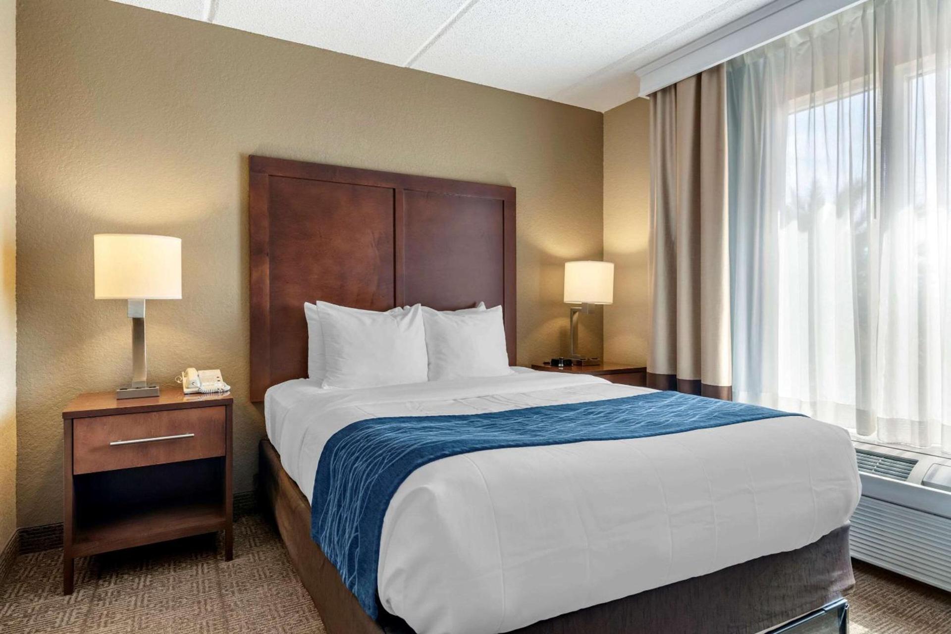 Comfort Inn & Suites Orlando North photo 26
