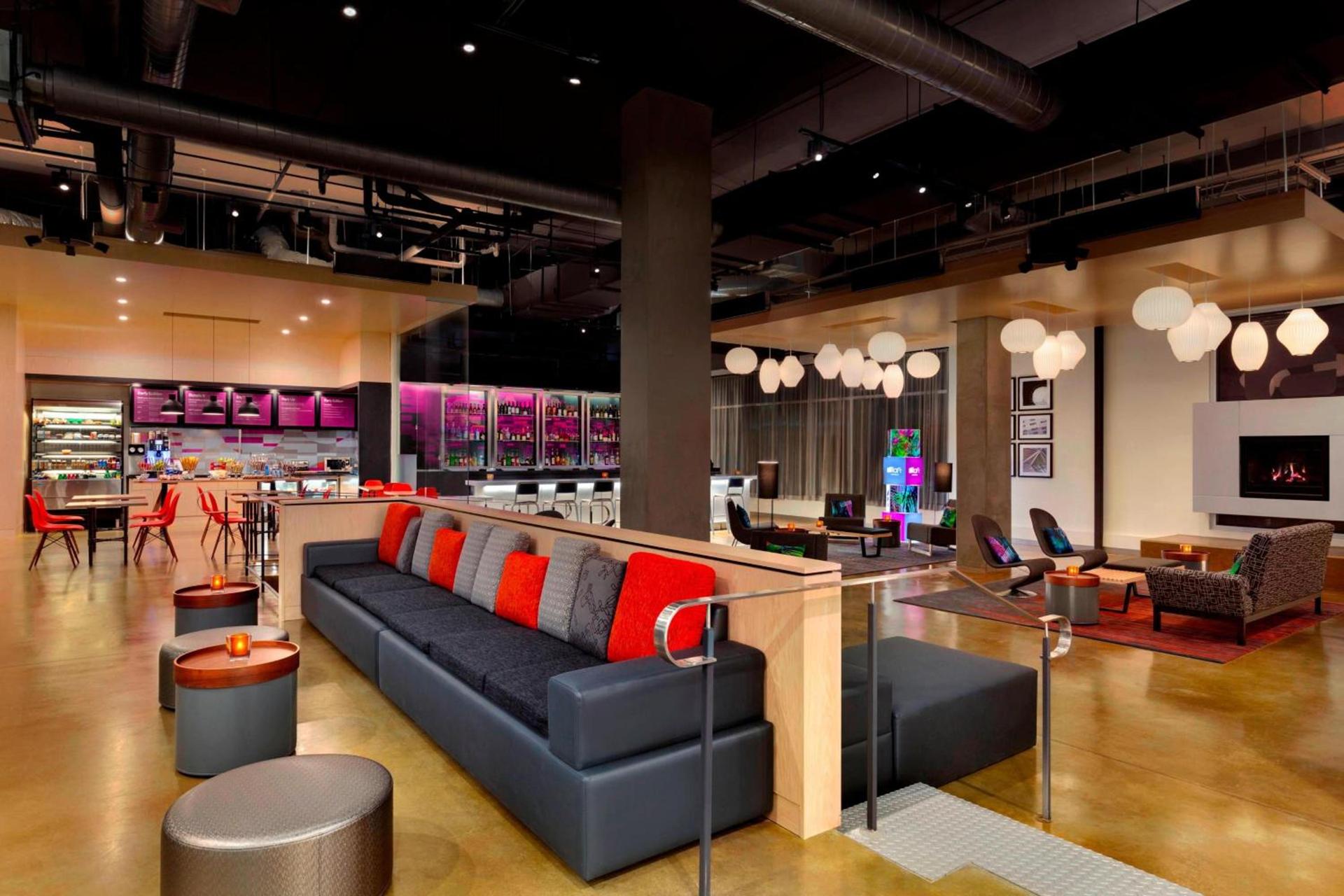 Aloft by Marriott Dallas Love Field photo 11