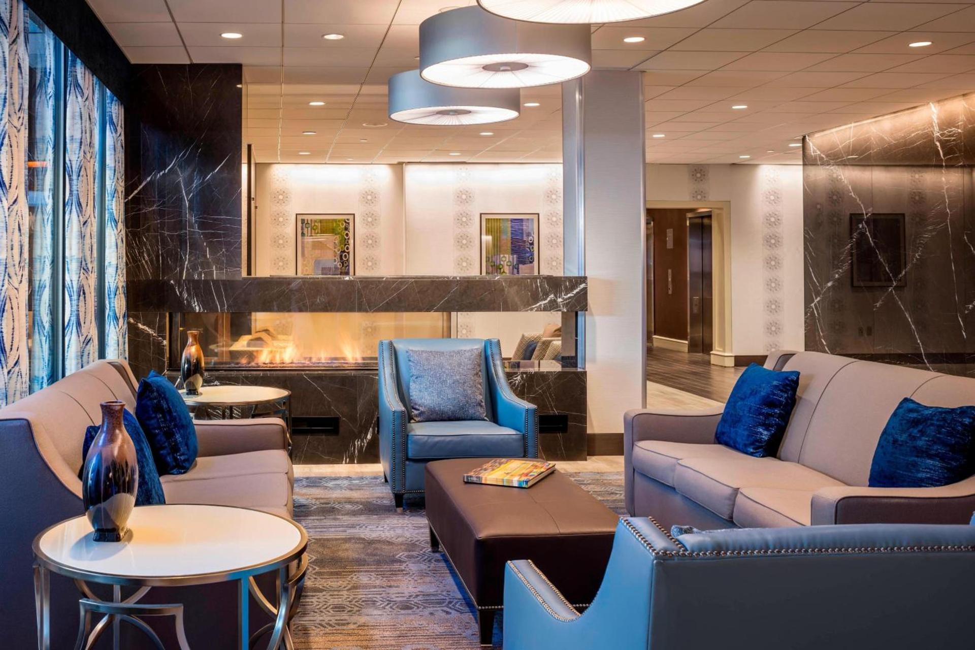Four Points by Sheraton Norwood Conference Center photo 61