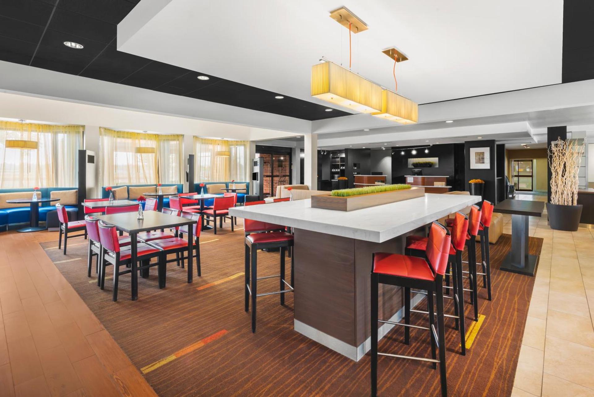 Super 8 by Wyndham Dallas Love Field Airport photo 19