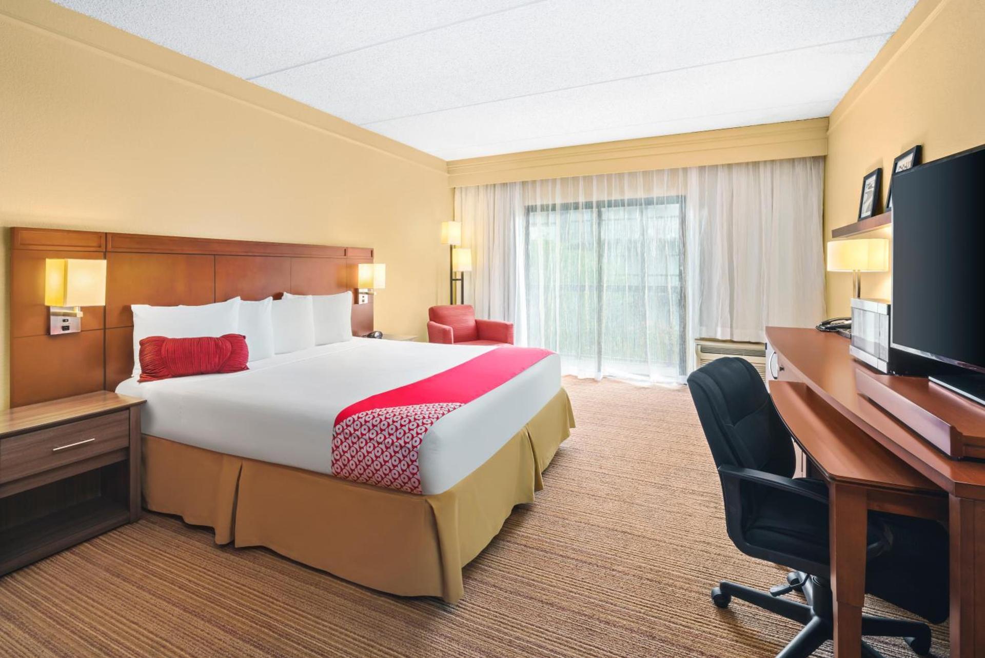 Super 8 by Wyndham Dallas Love Field Airport photo 18