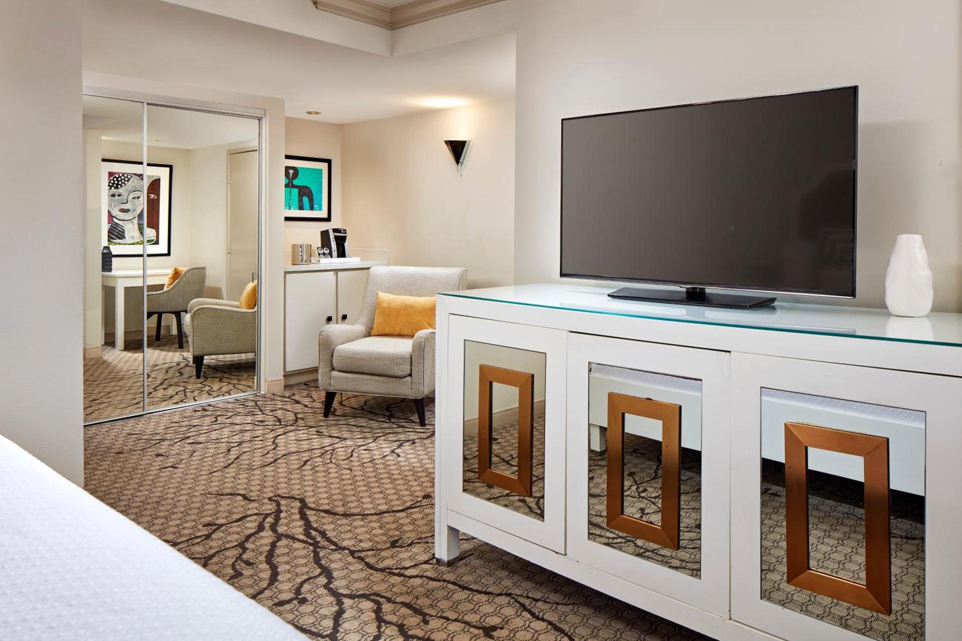 Carlyle Inn photo 11