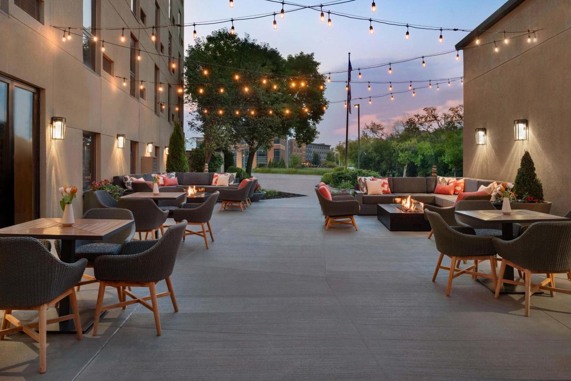 Madison Marriott South photo 10