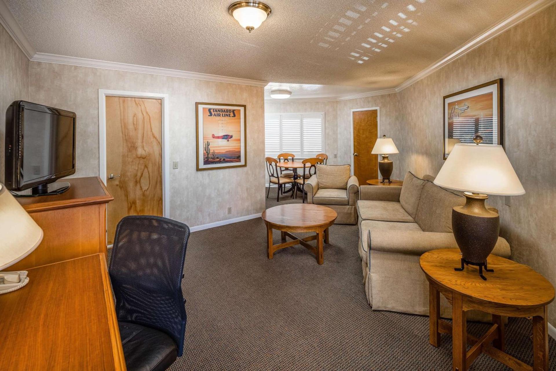 SFO El Rancho Inn SureStay Collection by Best Western photo 39