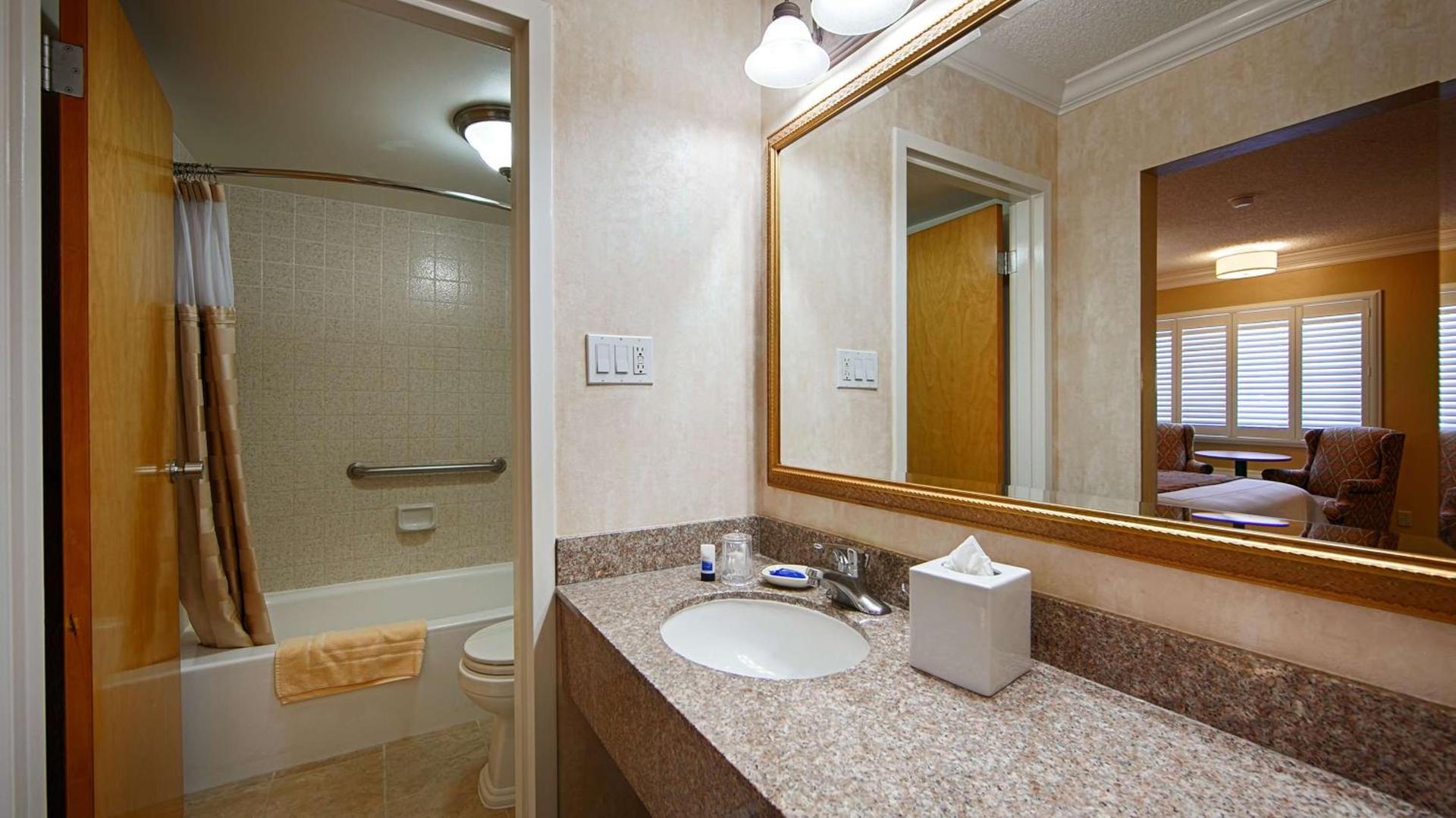 SFO El Rancho Inn SureStay Collection by Best Western photo 59
