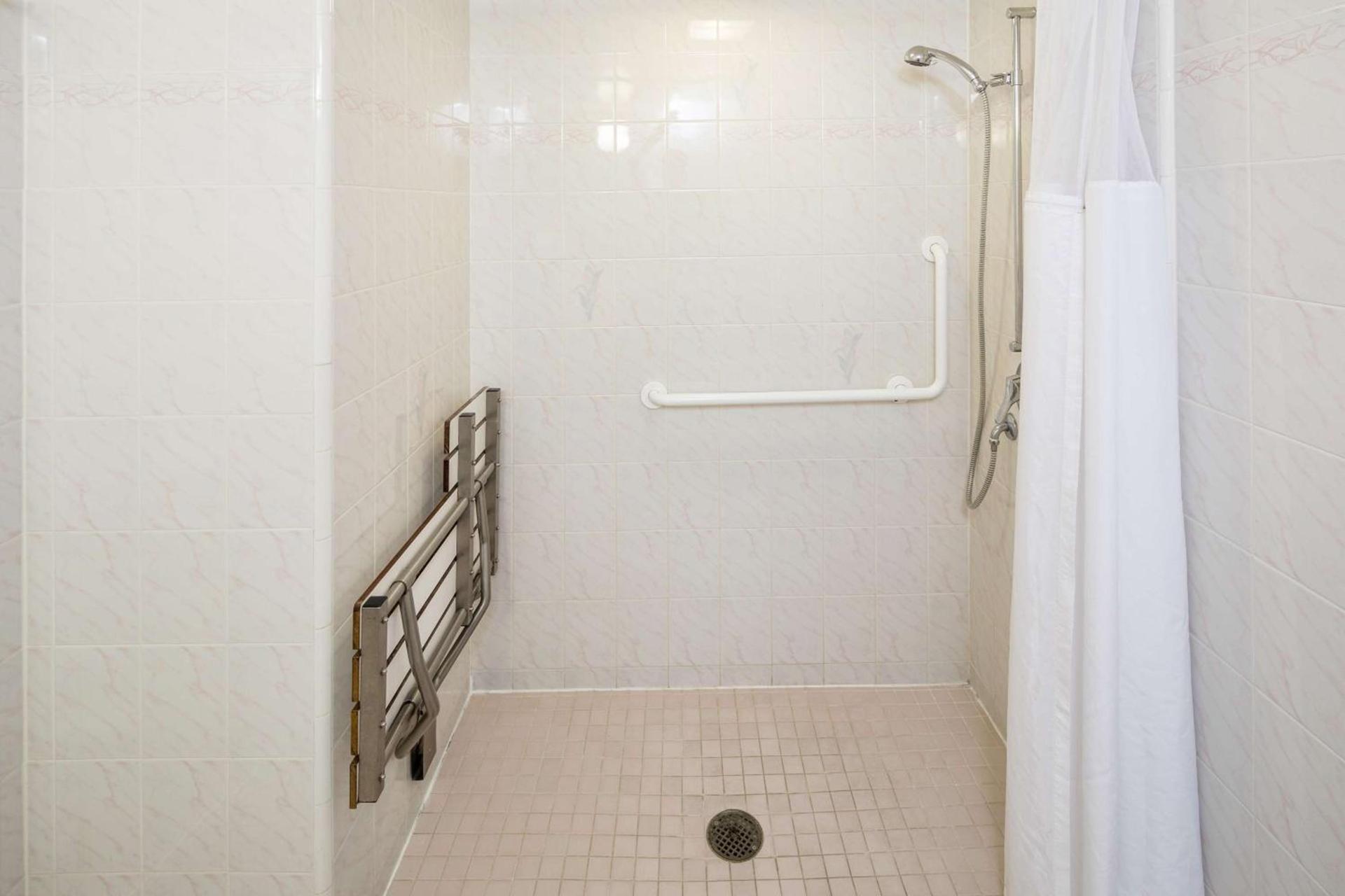 SFO El Rancho Inn SureStay Collection by Best Western photo 24