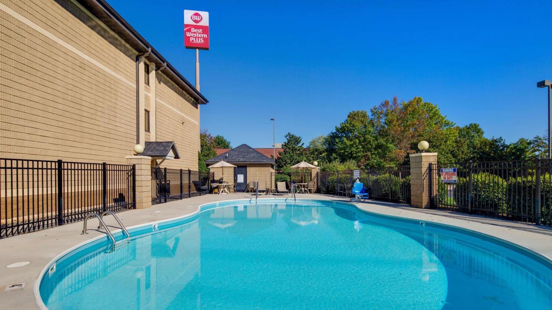 Best Western Plus Knoxville Cedar Bluff photo 36