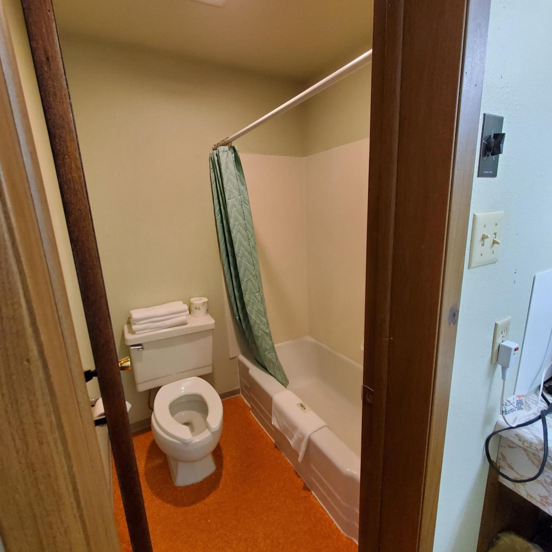 Robin Hood Motel photo 18