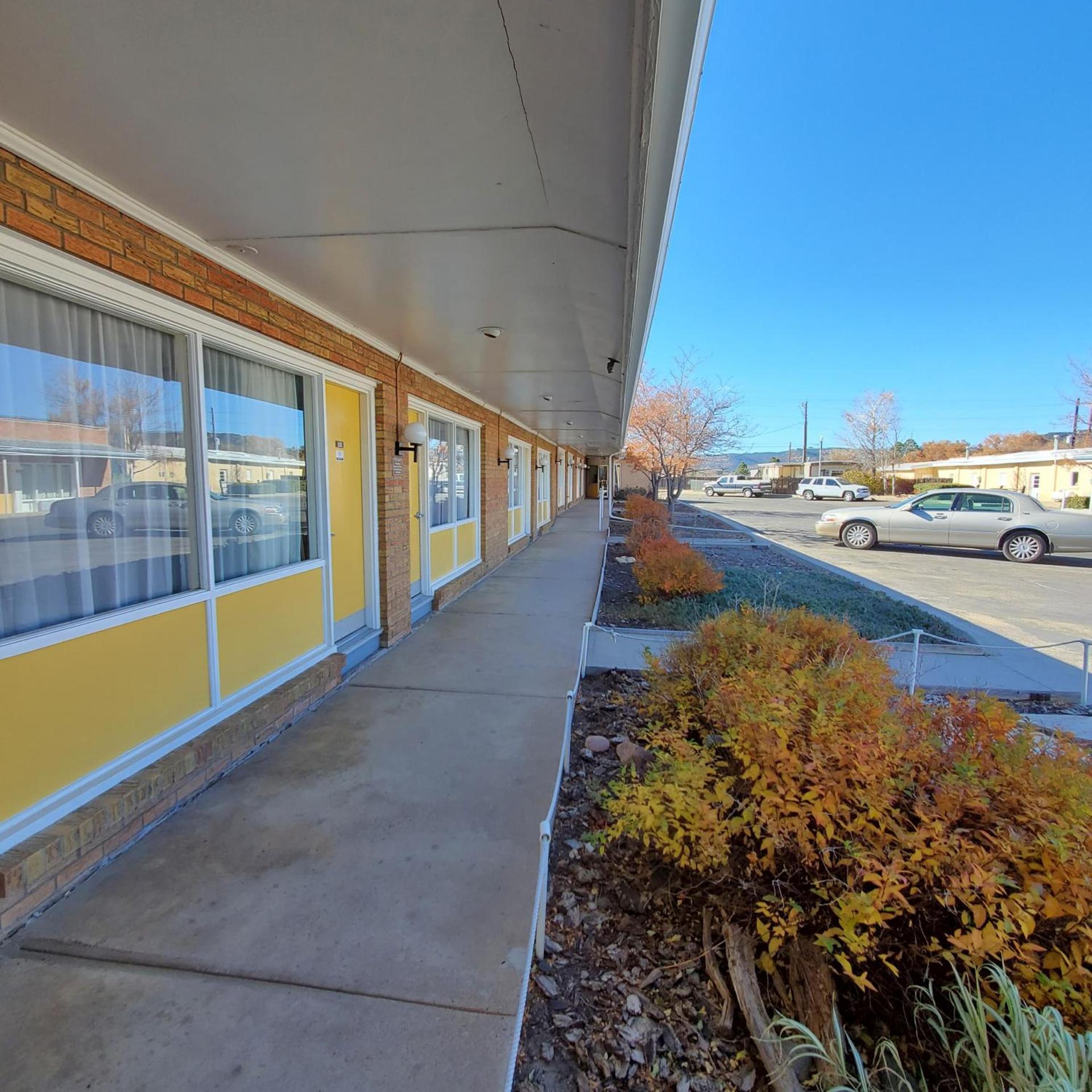 Robin Hood Motel photo 29
