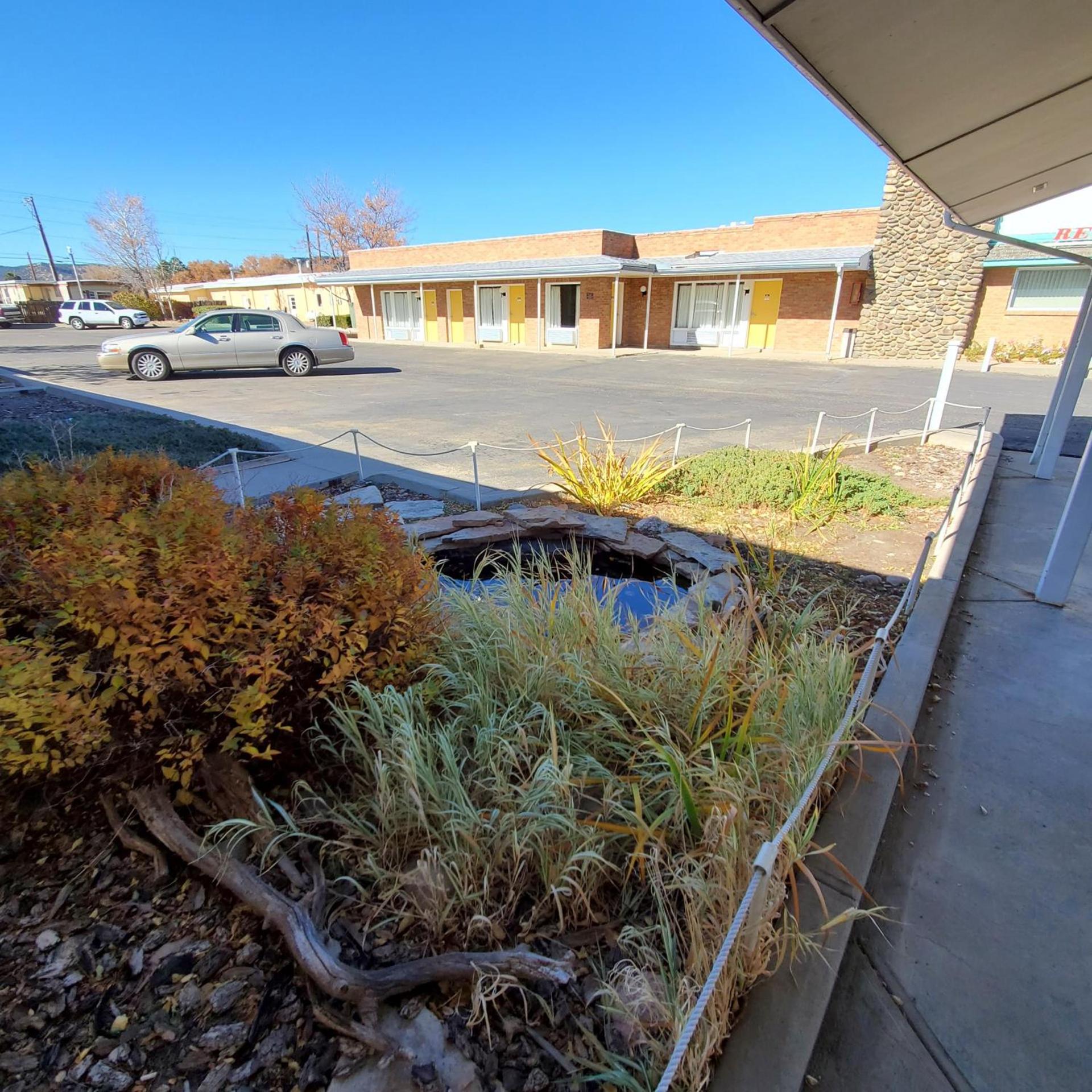Robin Hood Motel photo 34
