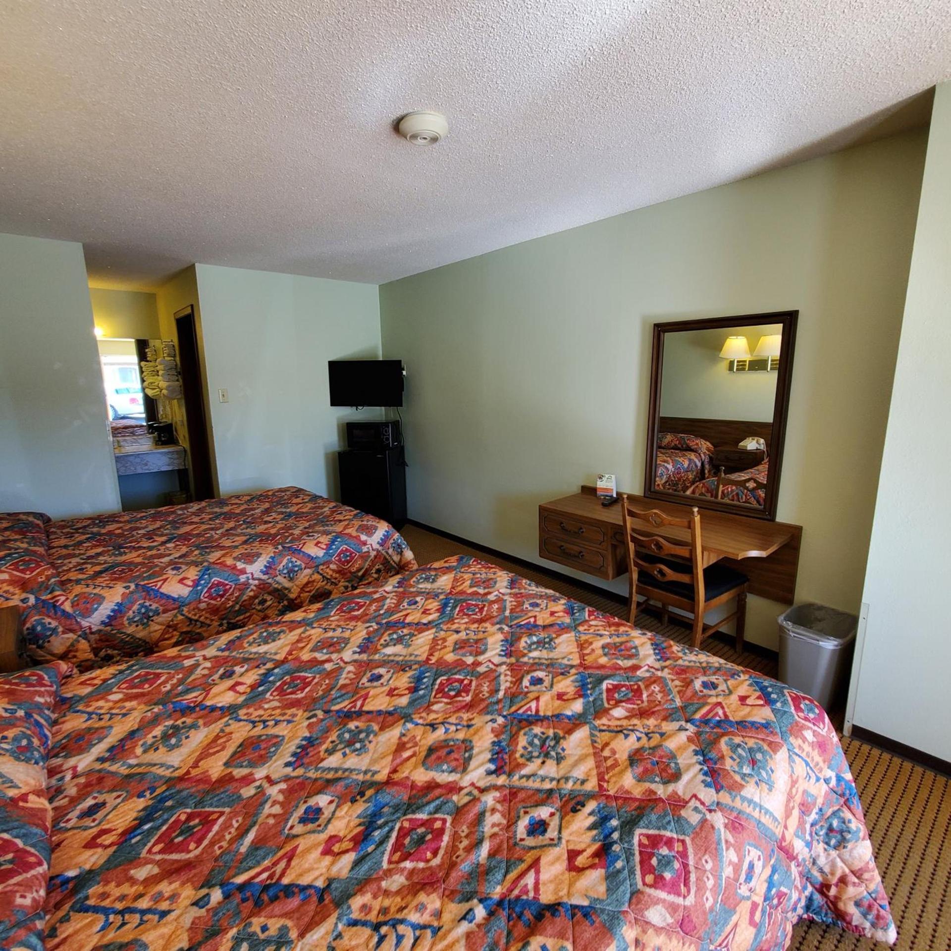 Robin Hood Motel photo 38