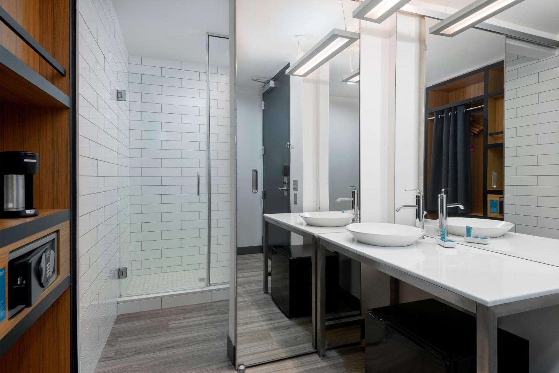 Aloft by Marriott Jacksonville Airport photo 14